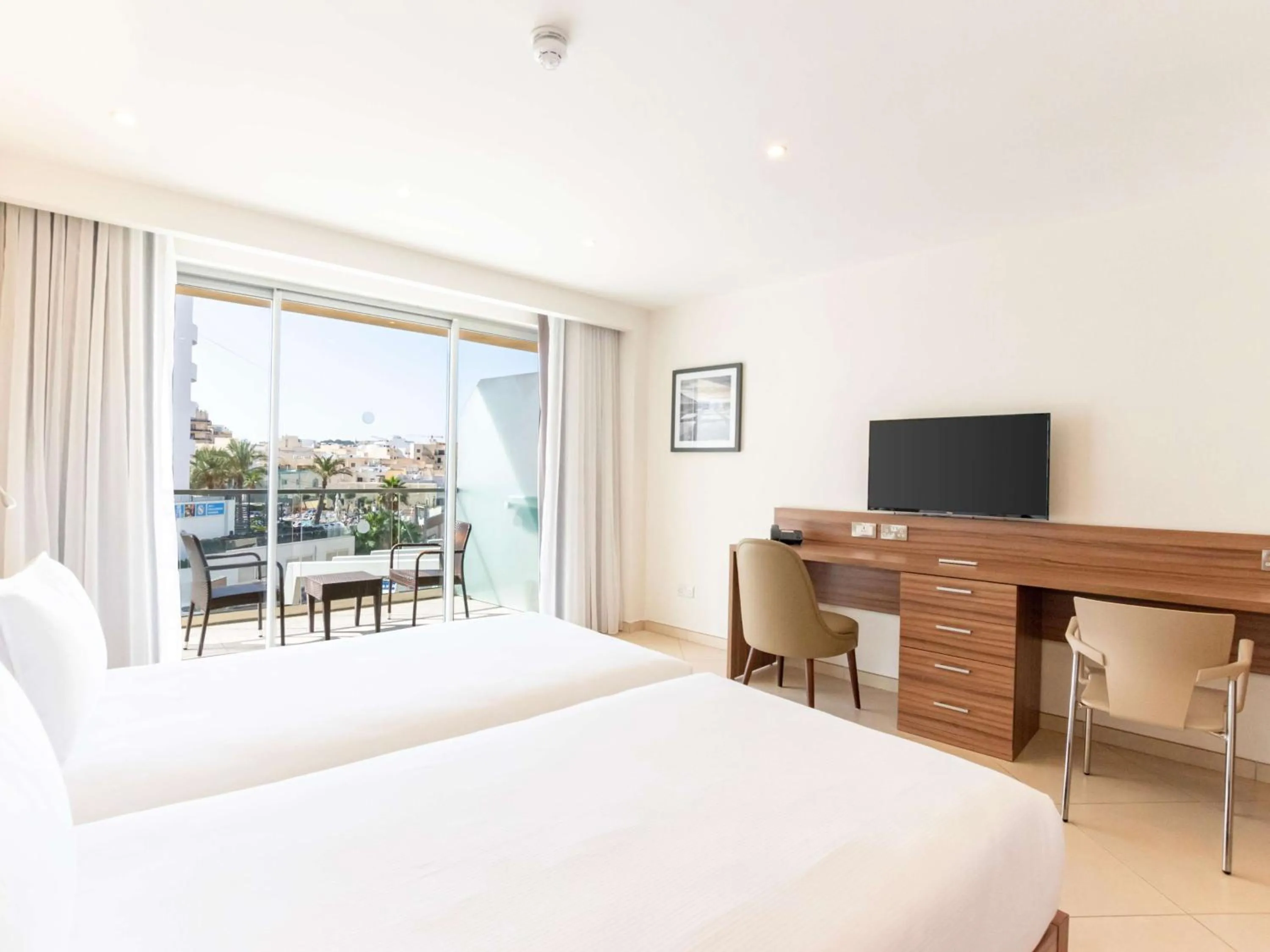 Bed in DoubleTree by Hilton Malta