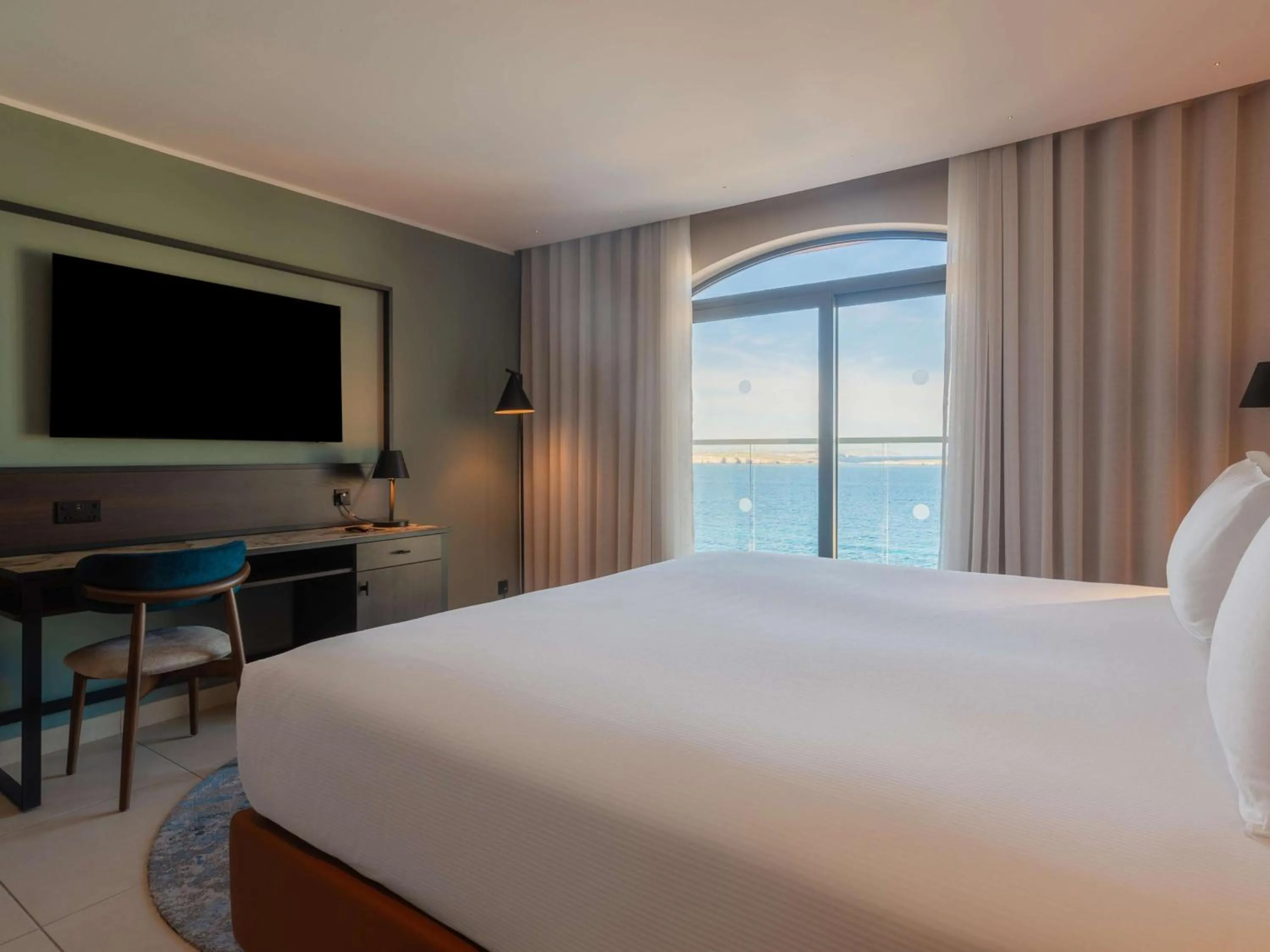 Bed in DoubleTree by Hilton Malta