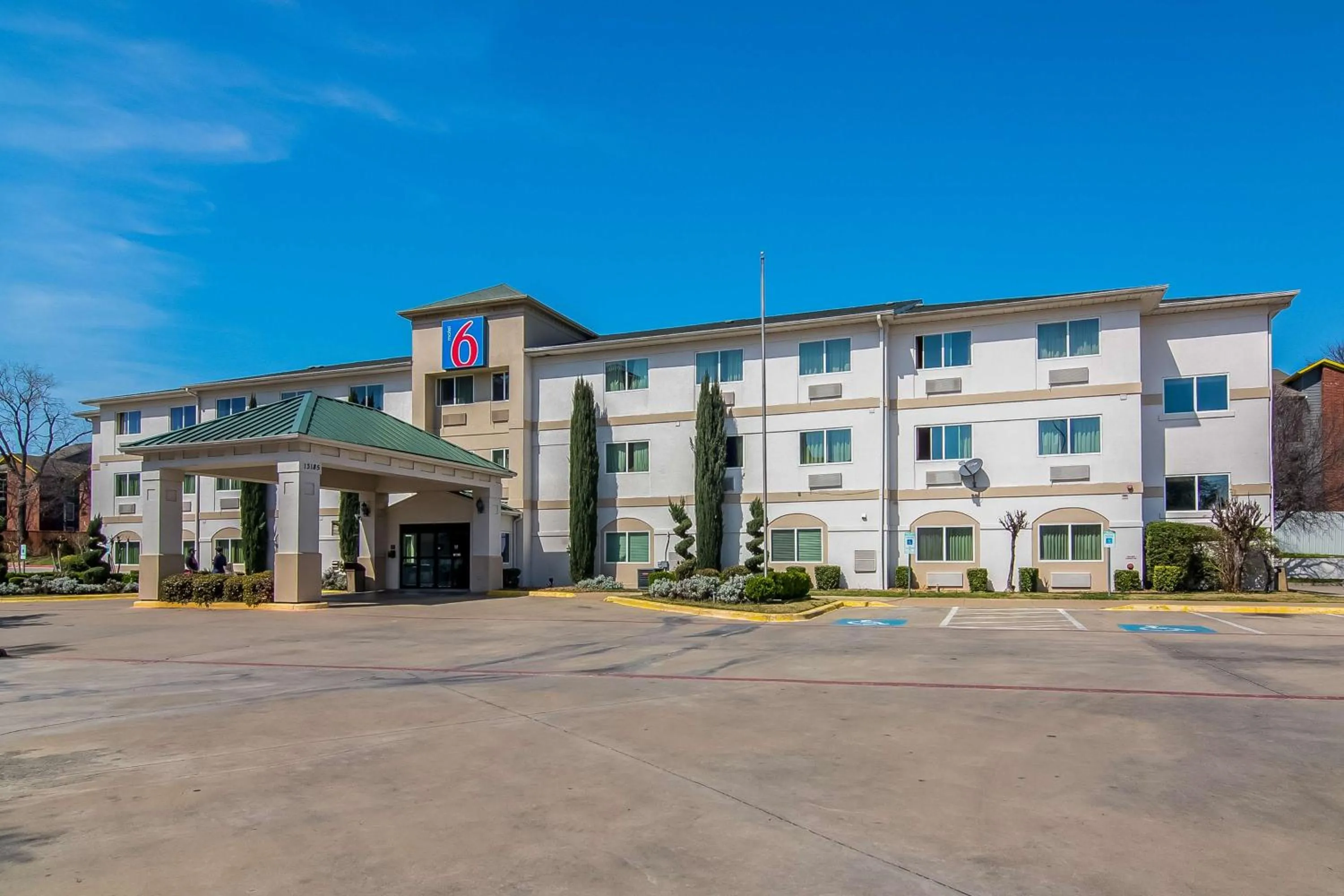 Property building in Motel 6-Dallas, TX - North - Richardson