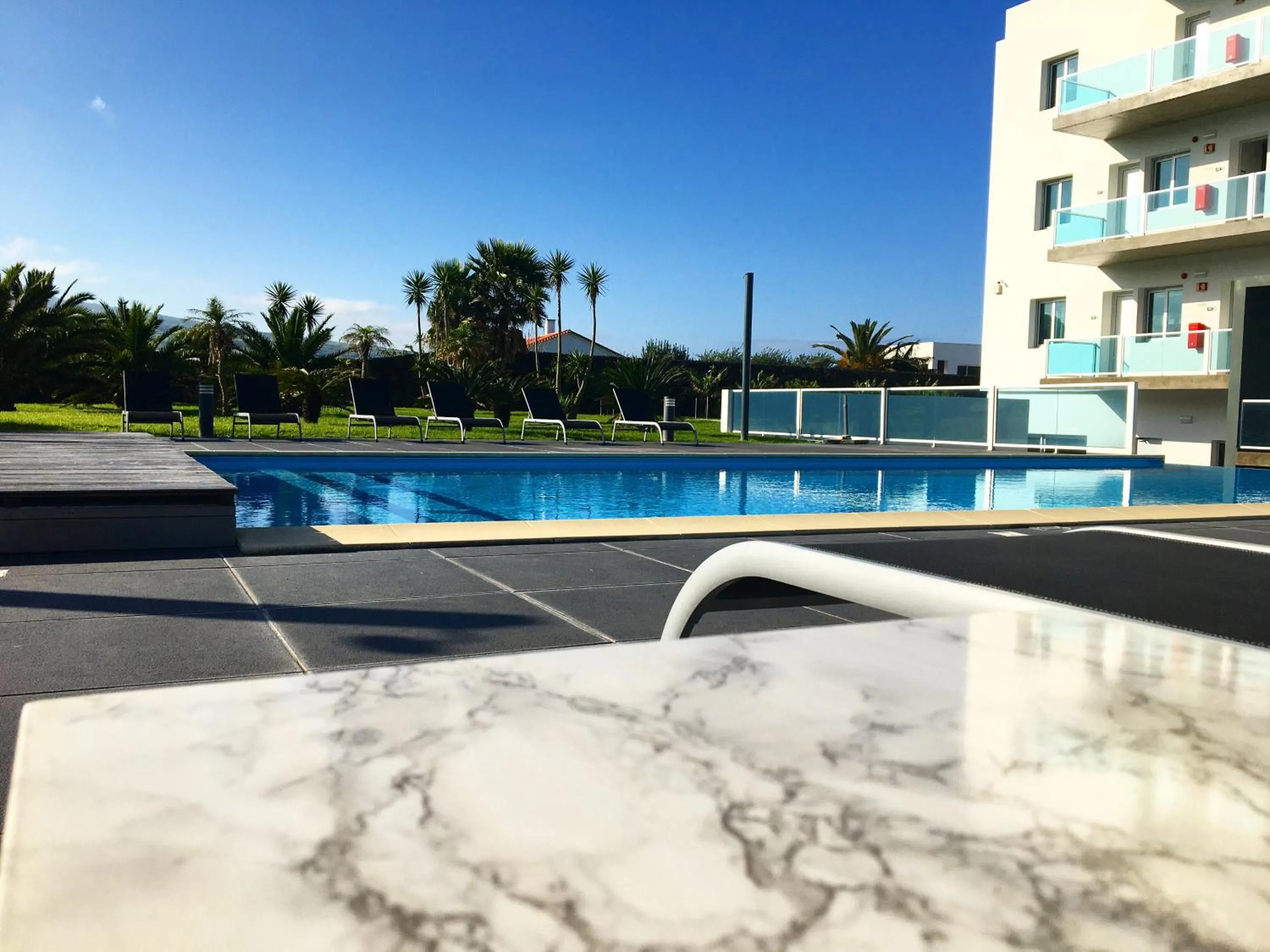 Swimming pool in Whalesbay Hotel Apartamentos