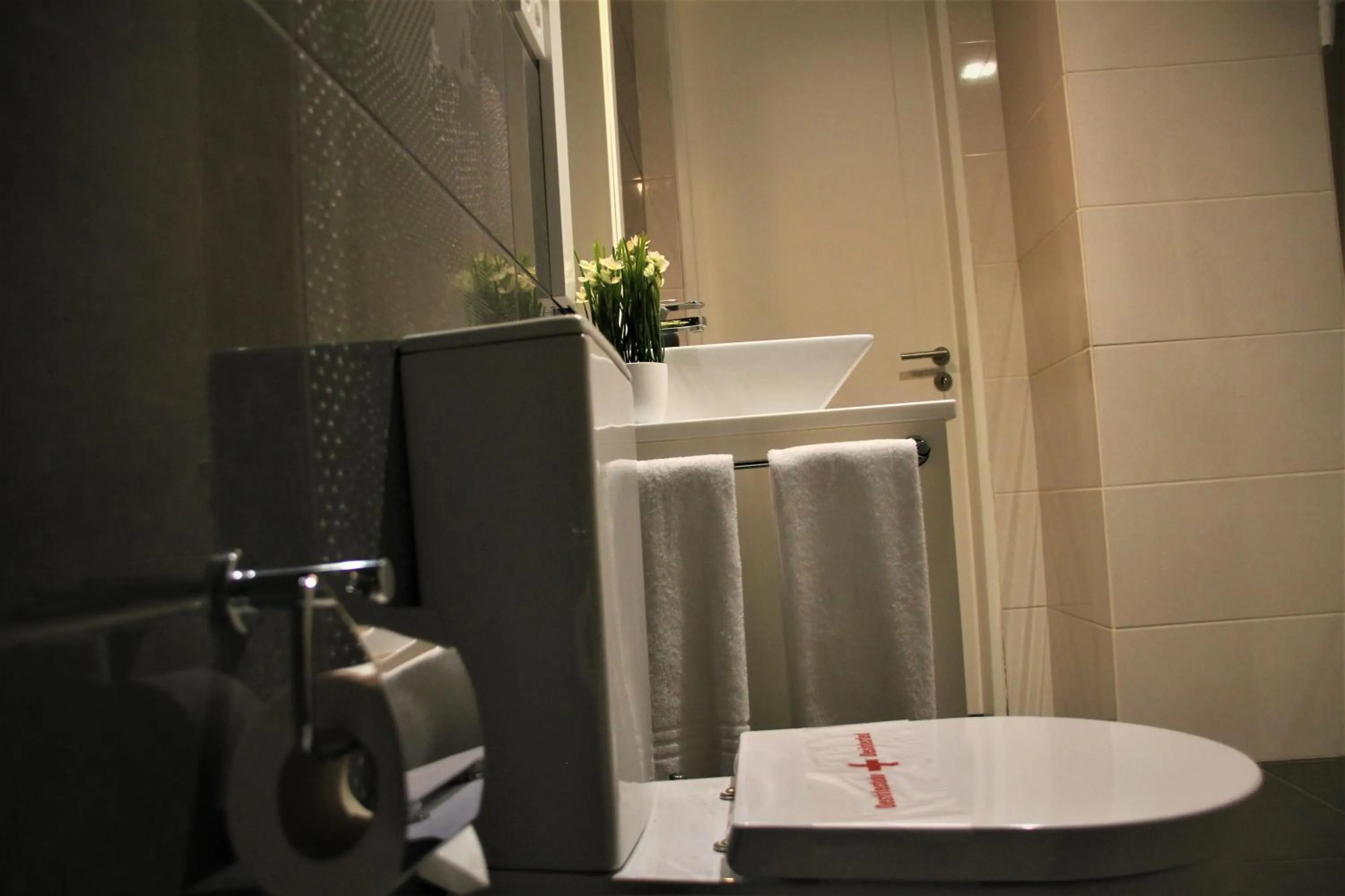 Toilet in Whalesbay Hotel Apartamentos