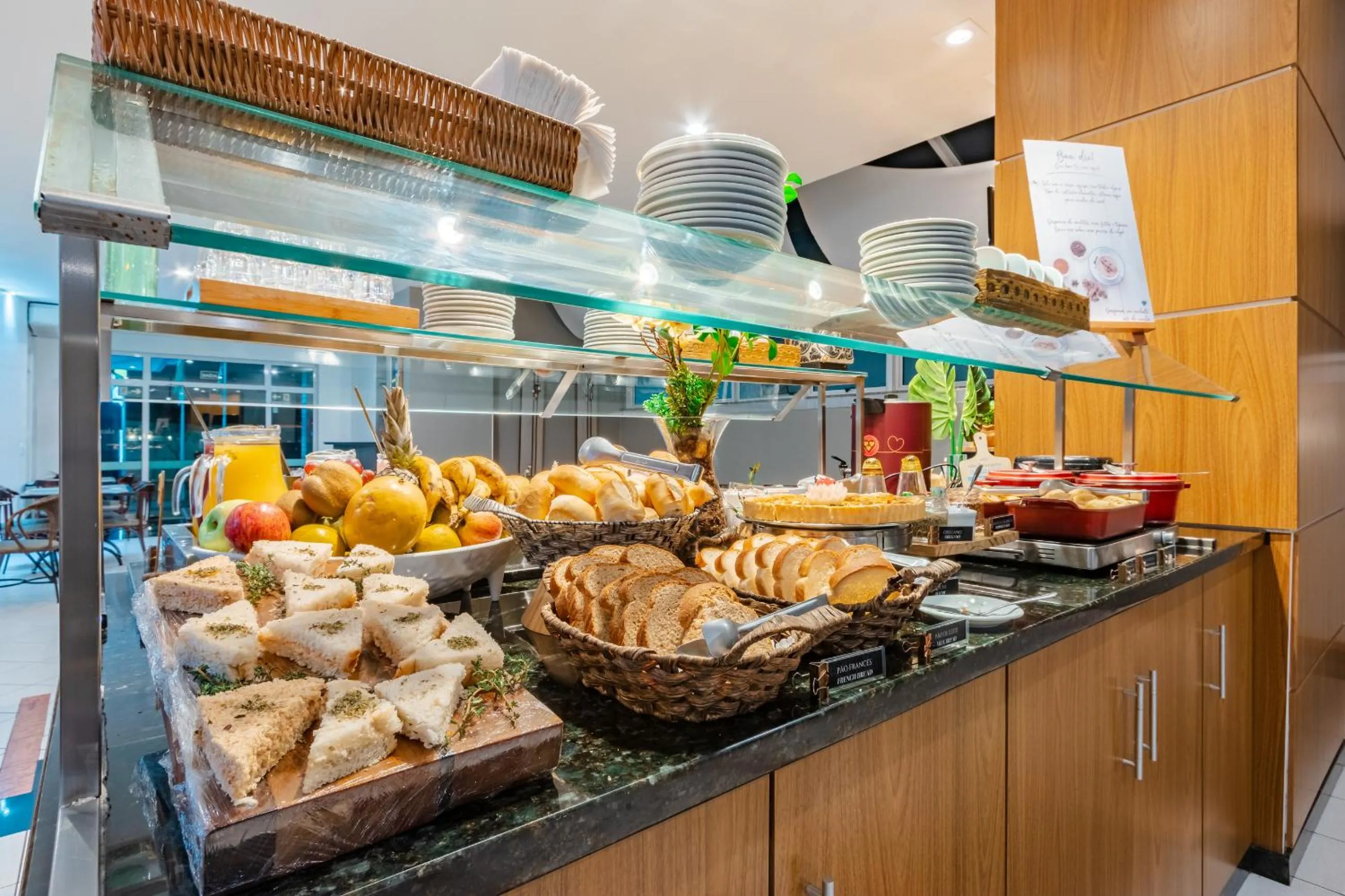 Restaurant/places to eat in Bristol Centro Civico Curitiba