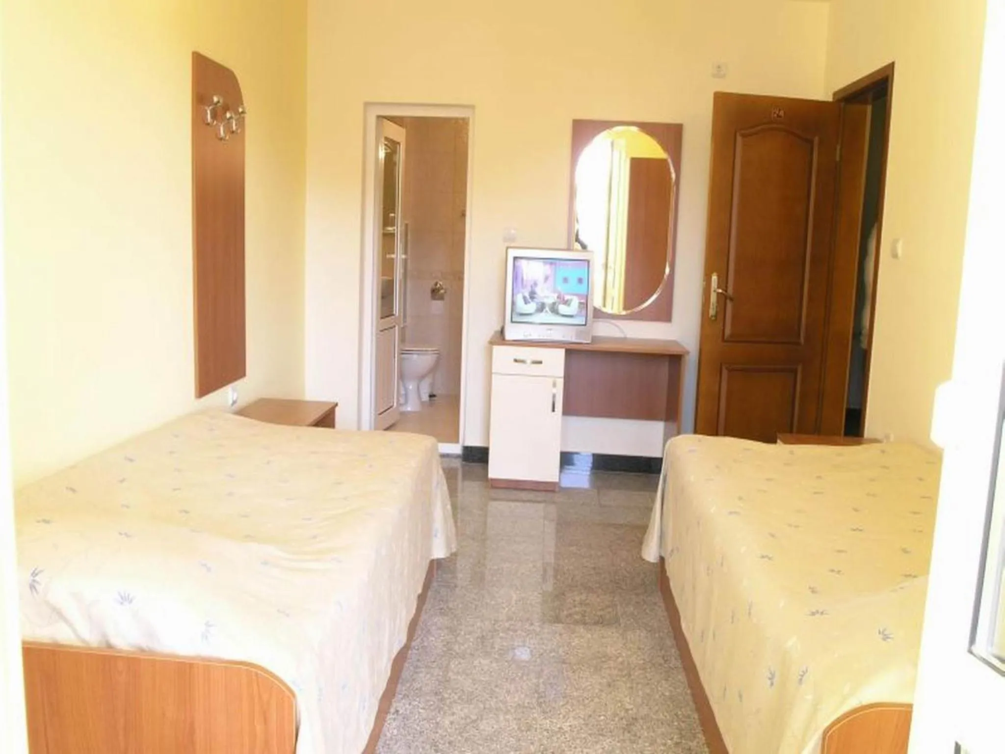 Photo of the whole room, Bed in Hotel Ertancom