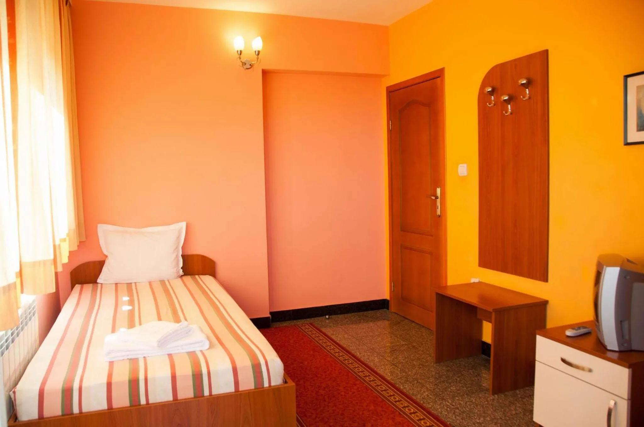 Photo of the whole room, Bed in Hotel Ertancom