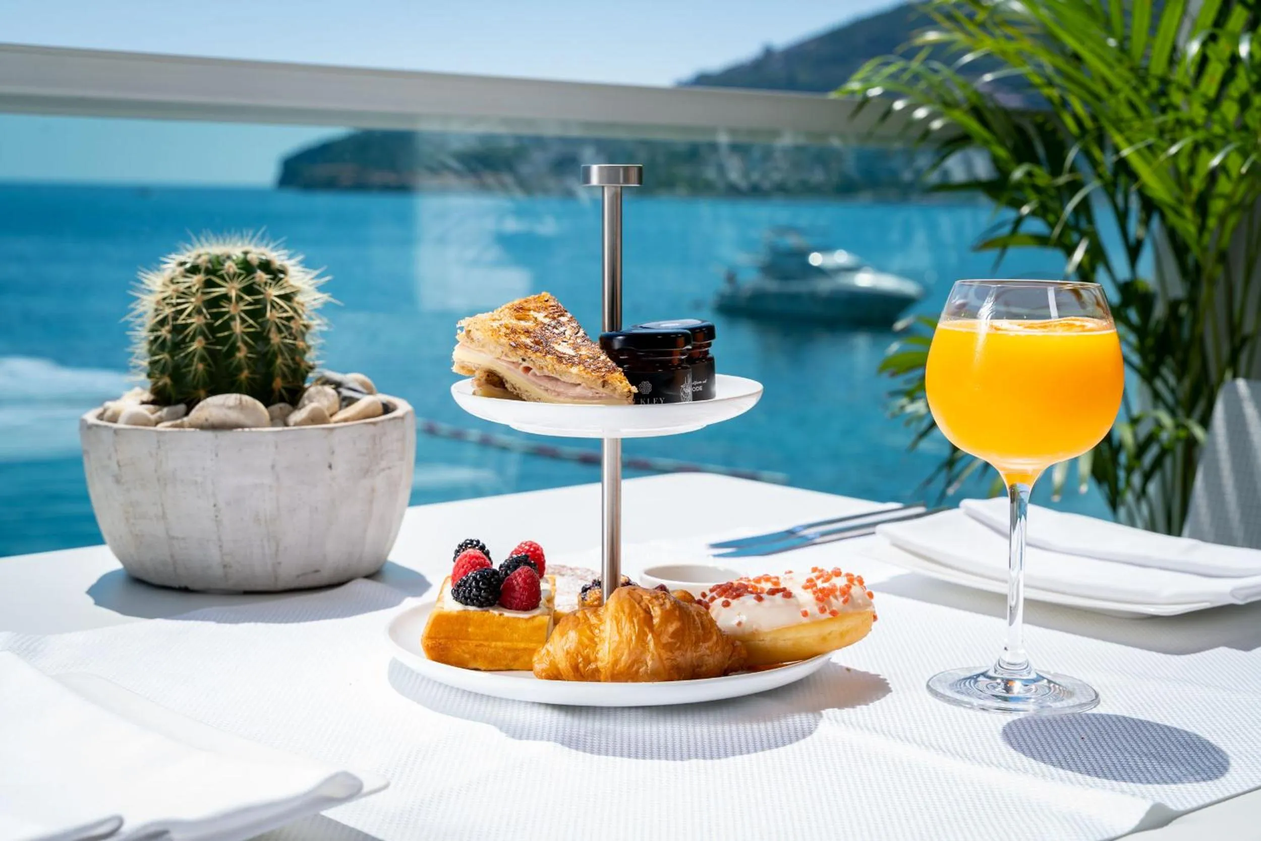 Restaurant/places to eat in Dukley Hotel & Resort