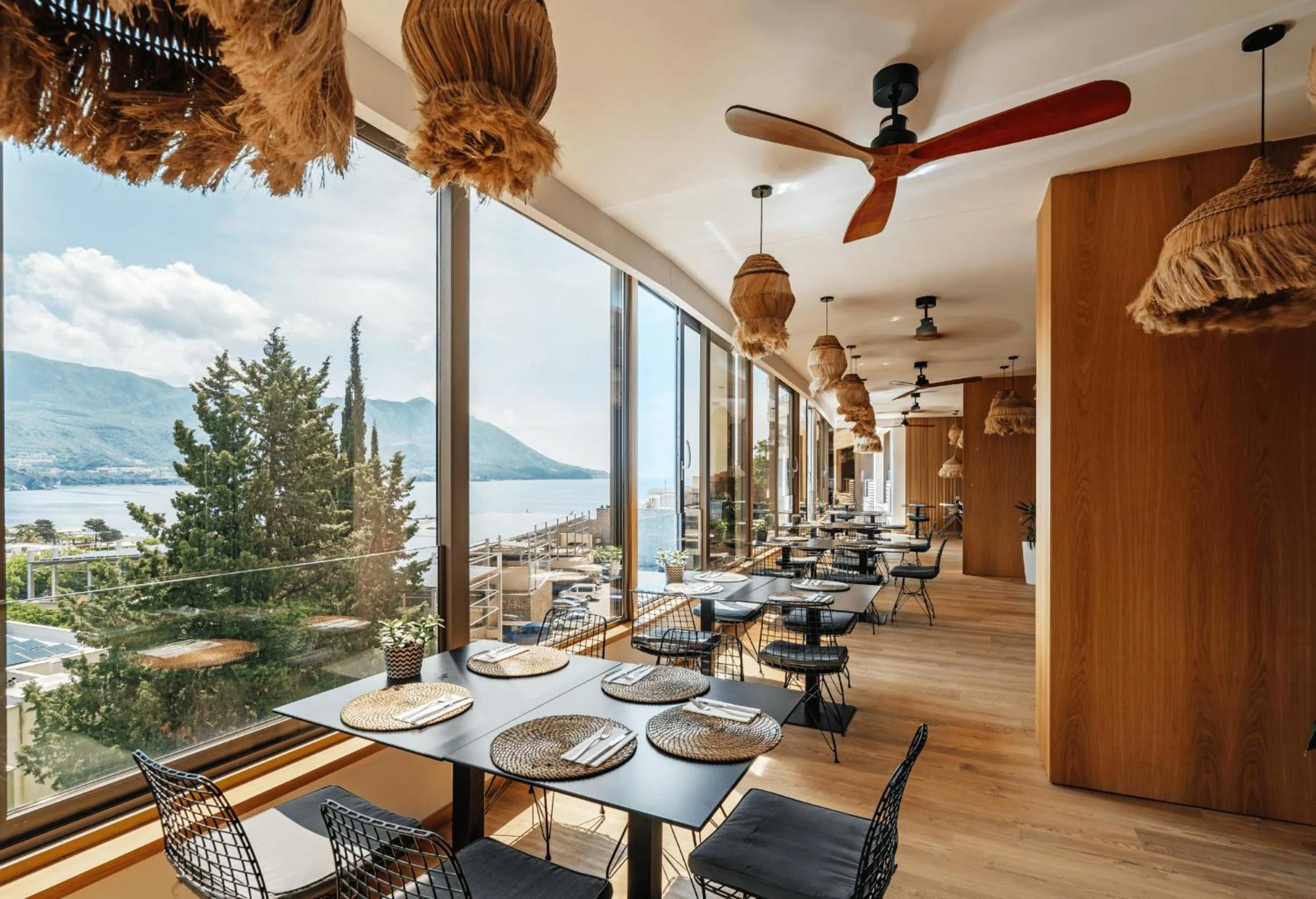 Restaurant/places to eat in Dukley Hotel & Resort