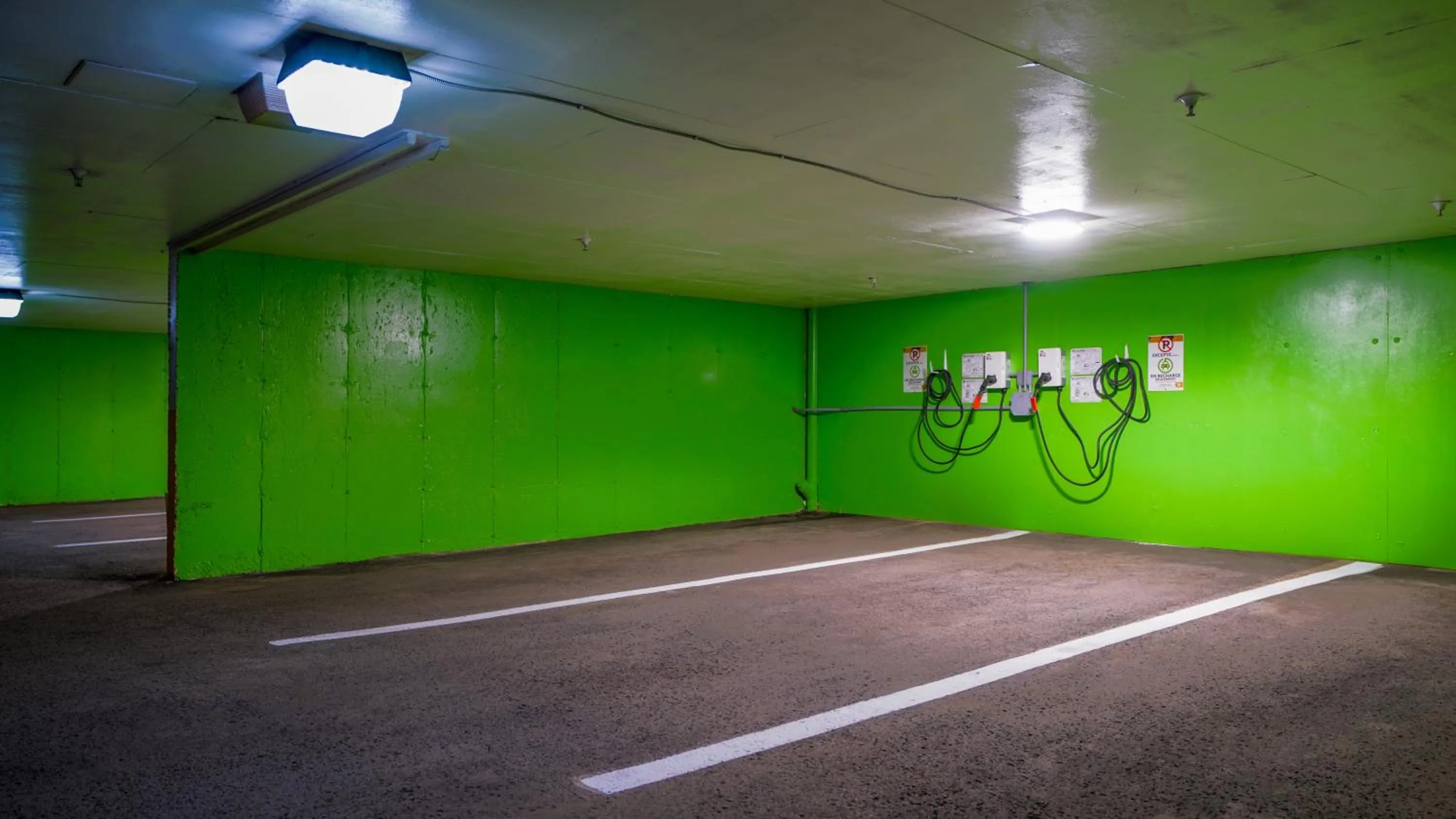 Parking in Hôtel Lindbergh par JARO