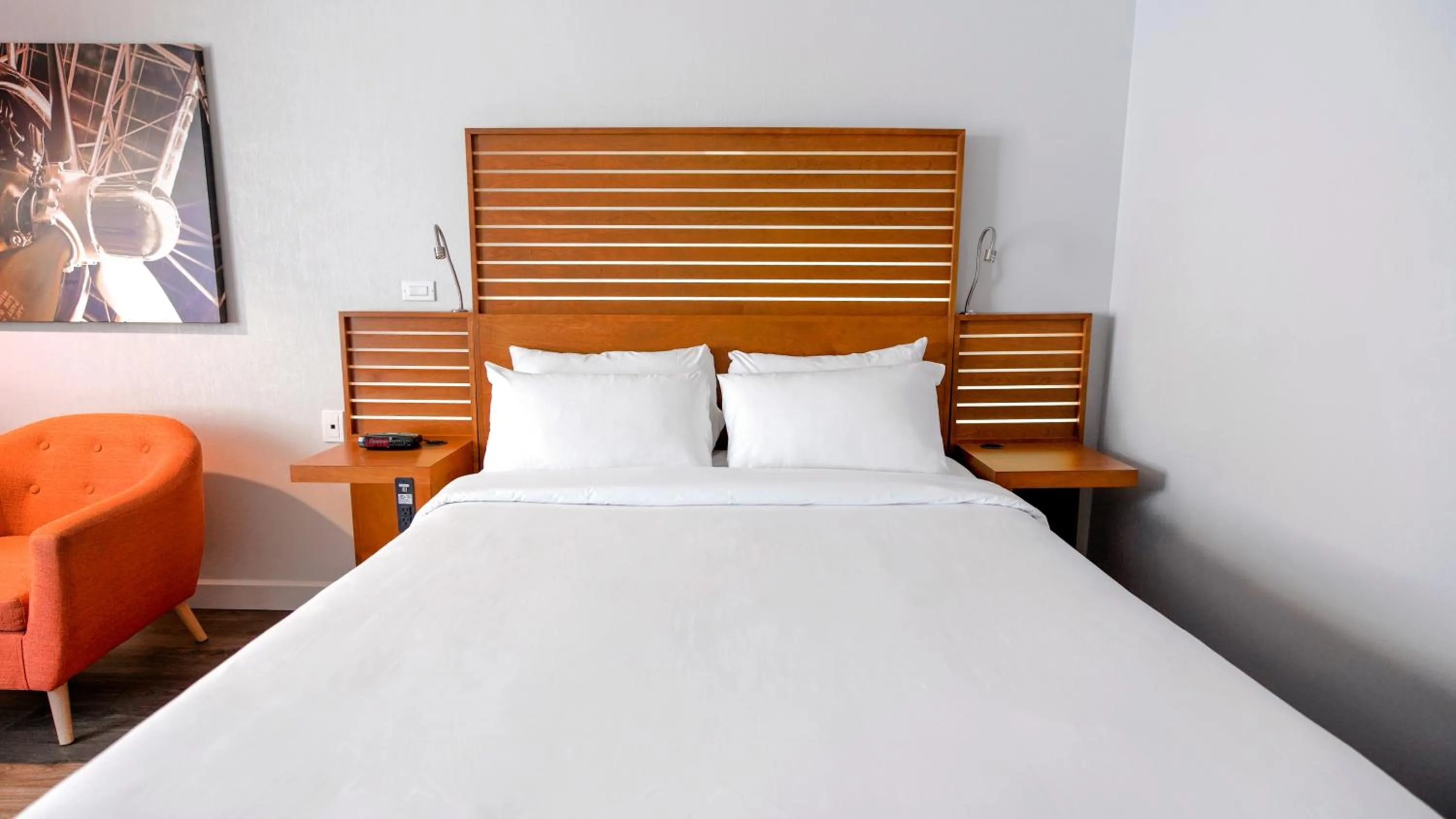 Queen Room with Balcony in Hôtel Lindbergh par JARO