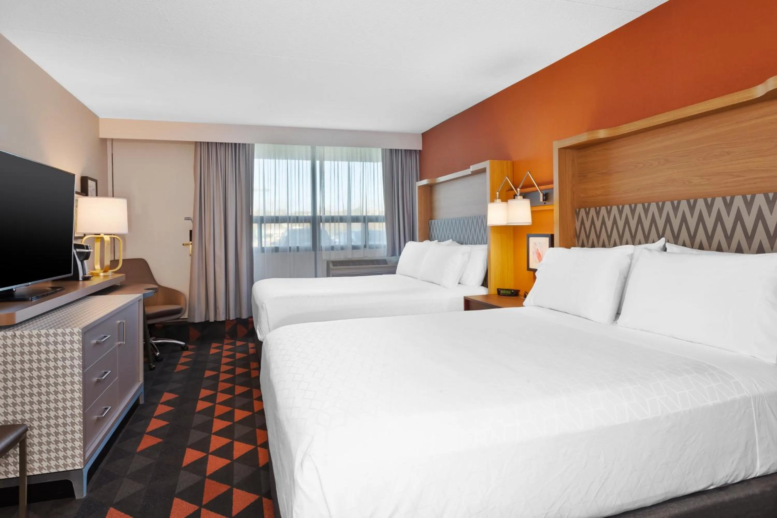 Photo of the whole room, Bed in Holiday Inn St Johns by IHG