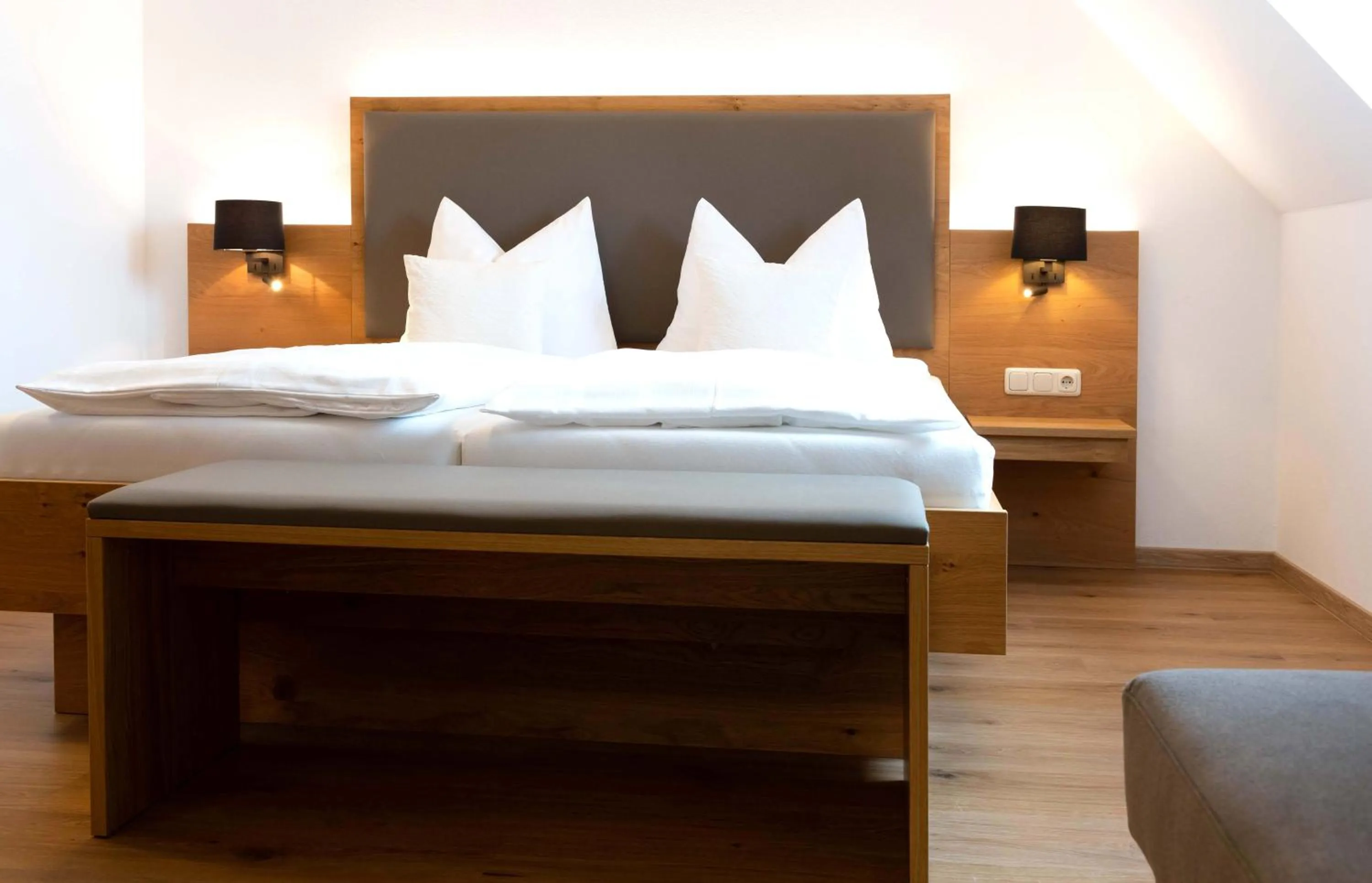 Bed in Hotel Gasthof Rosenwirt