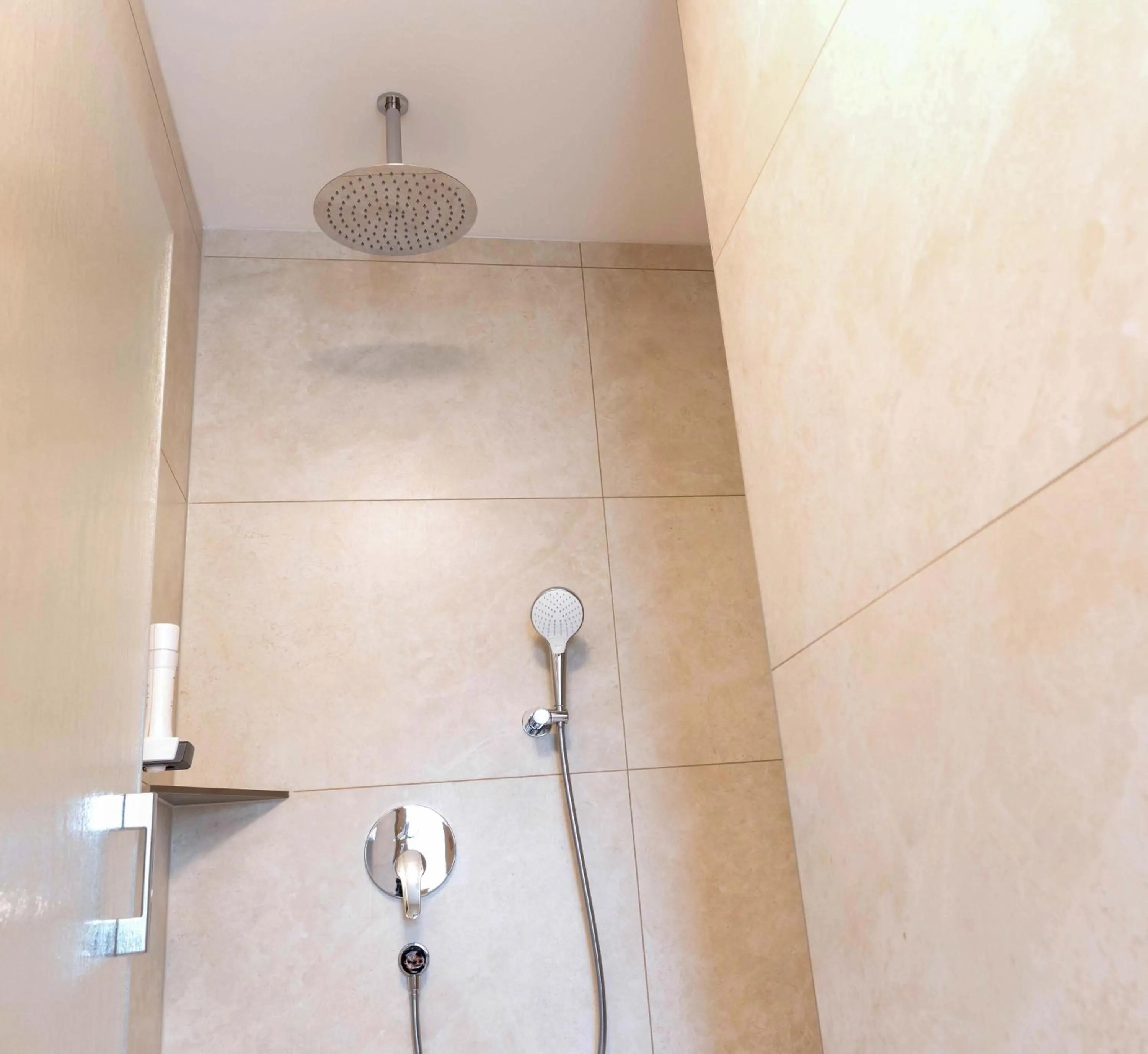 Shower in Hotel Gasthof Rosenwirt