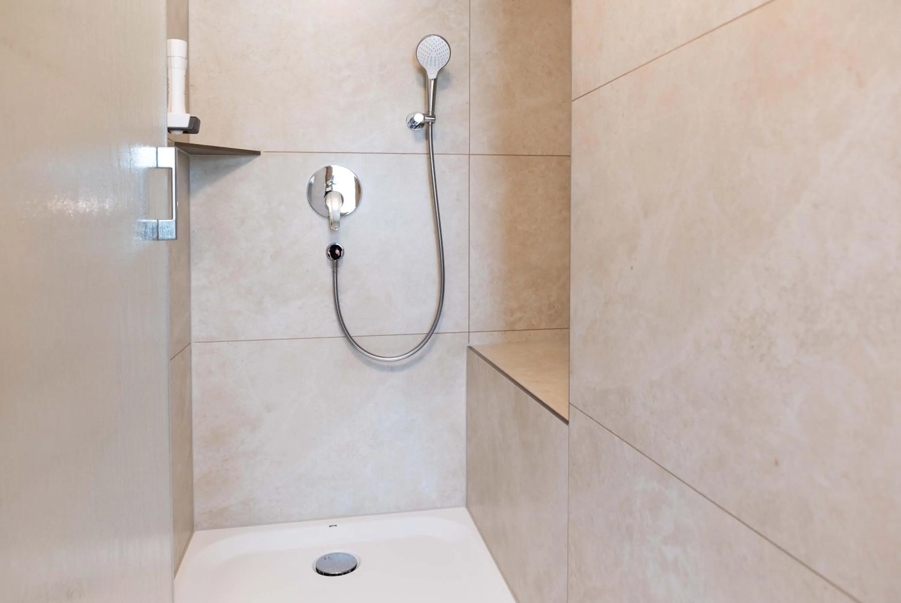 Shower in Hotel Gasthof Rosenwirt