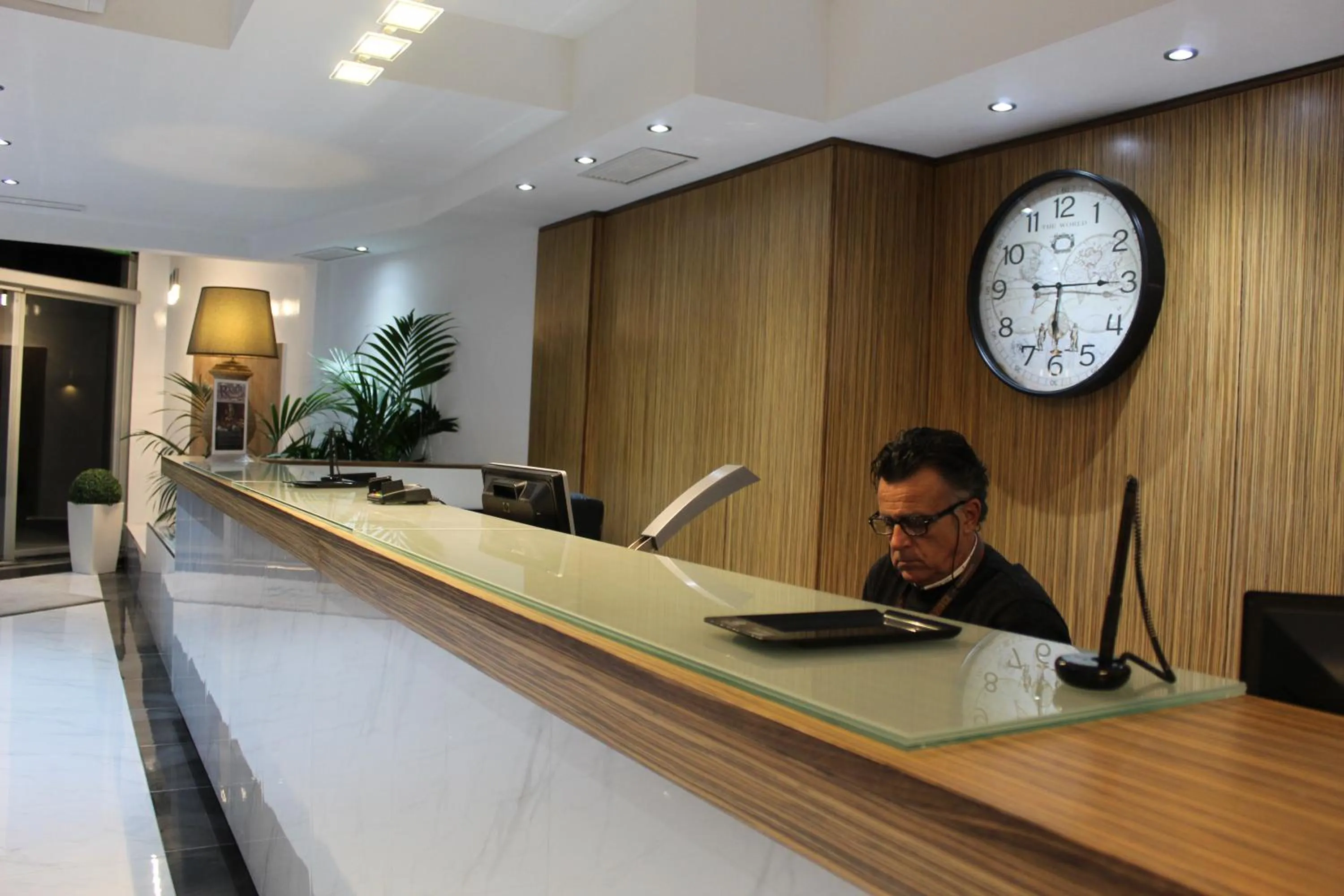 Lobby or reception in Dean Hamlet Hotel