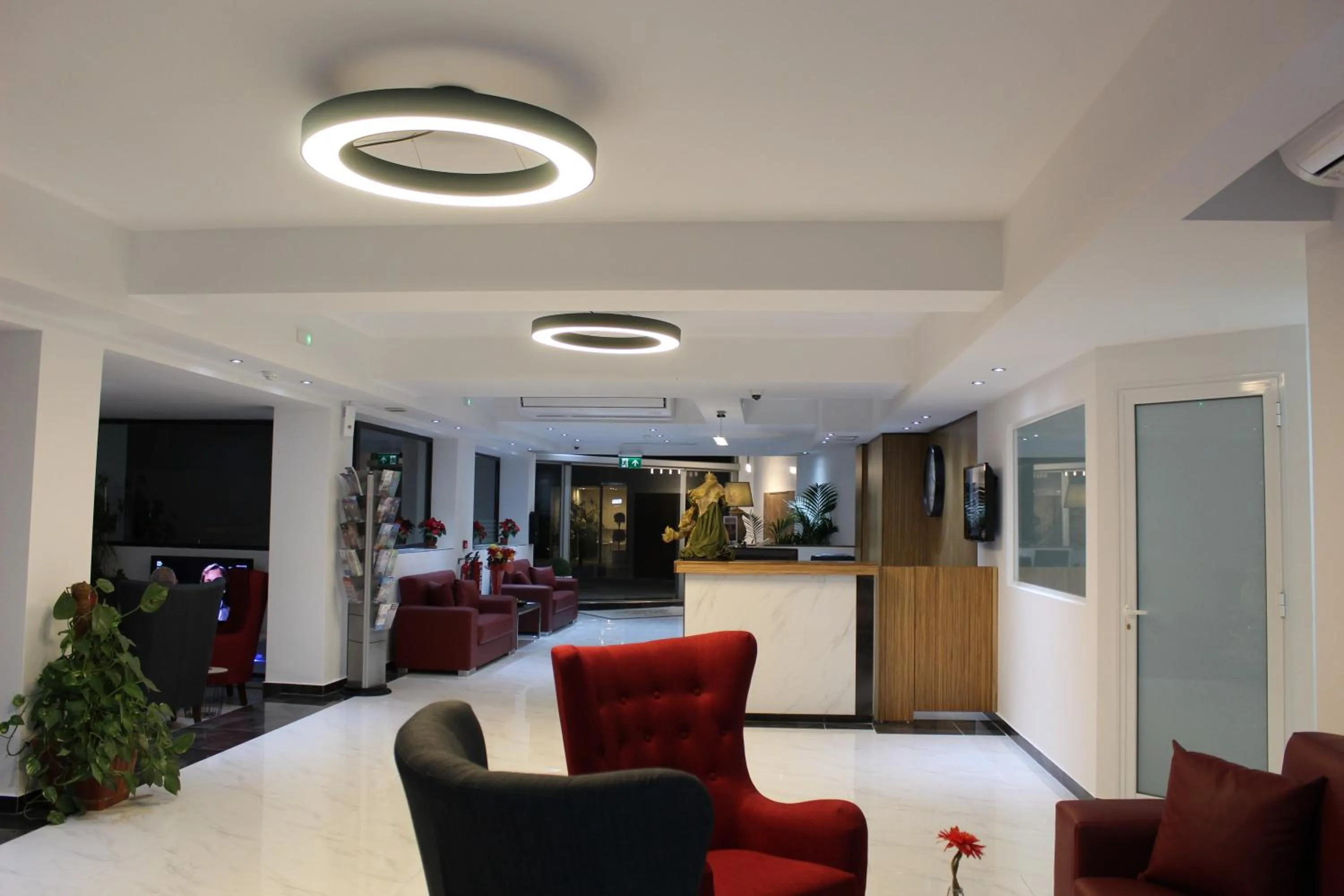 Lobby or reception in Dean Hamlet Hotel