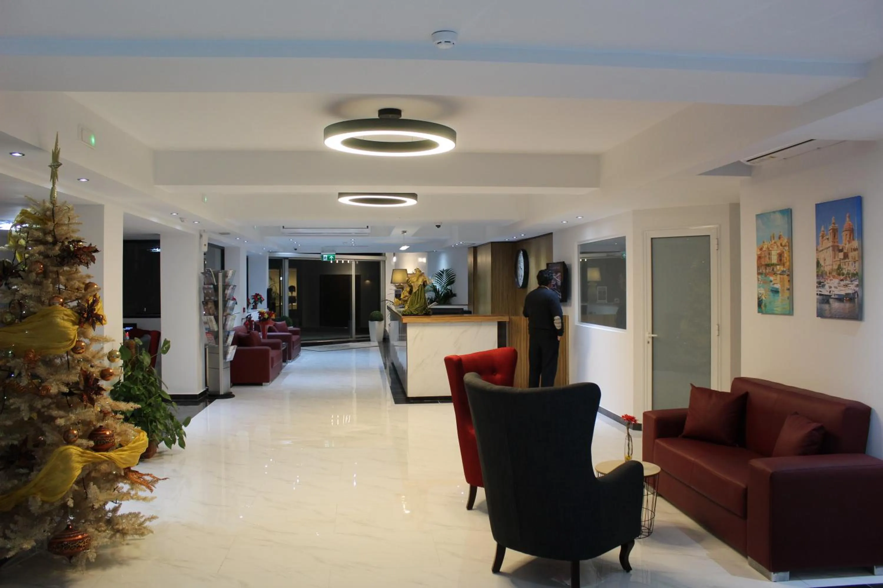 Lobby or reception in Dean Hamlet Hotel