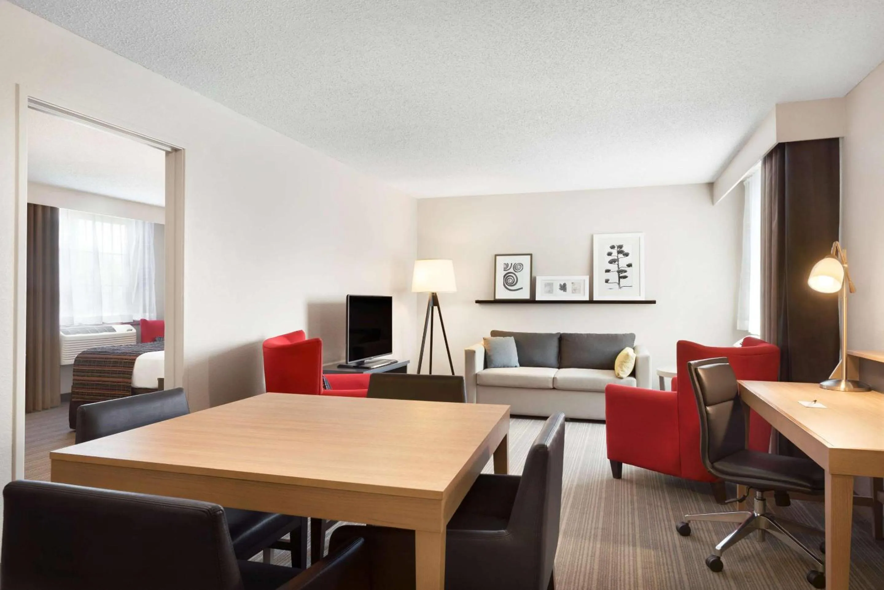 Bedroom in Country Inn & Suites by Radisson, Minneapolis West, MN