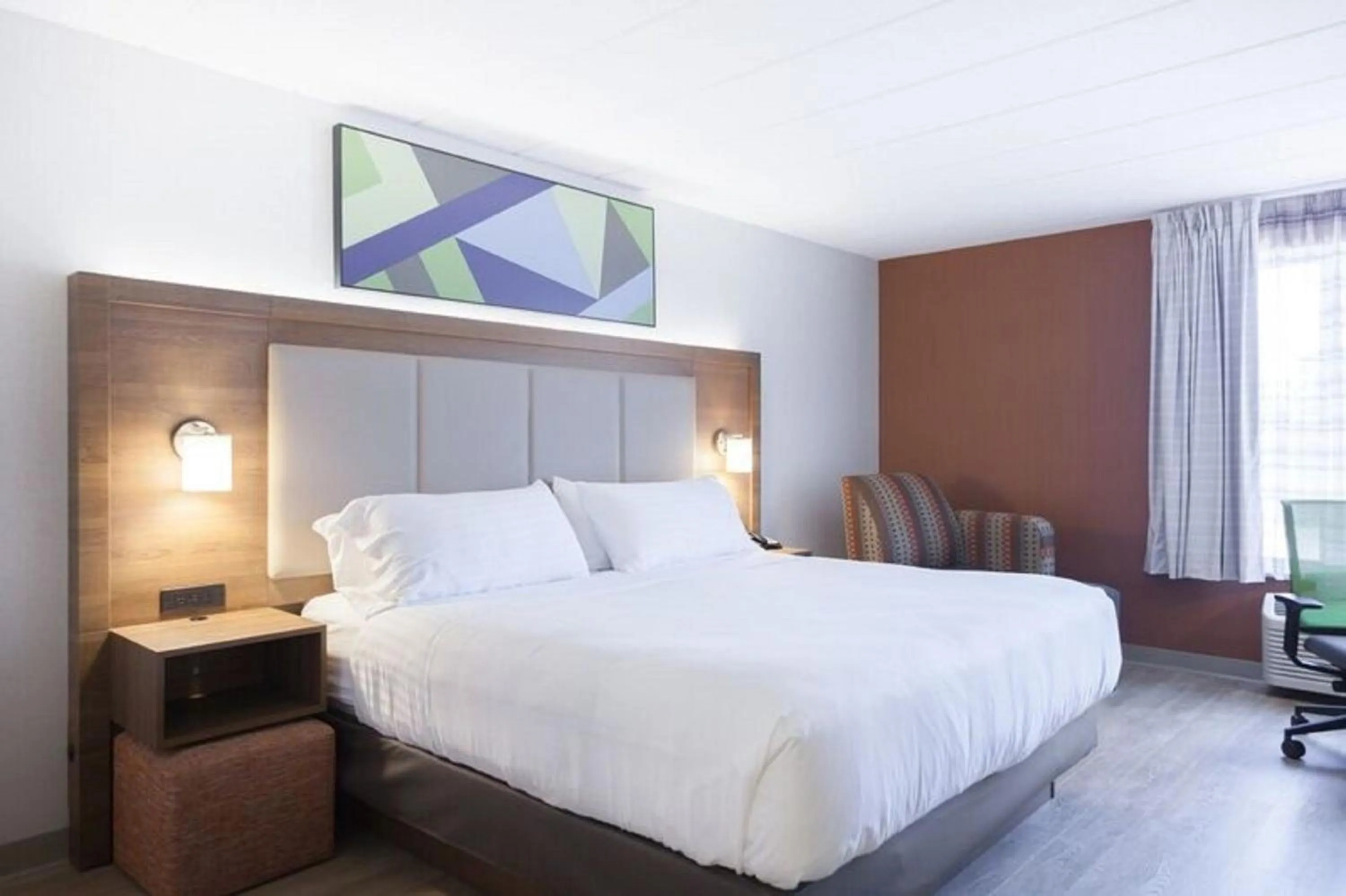Photo of the whole room, Bed in Holiday Inn Express Hotel & Suites Charlottetown by IHG