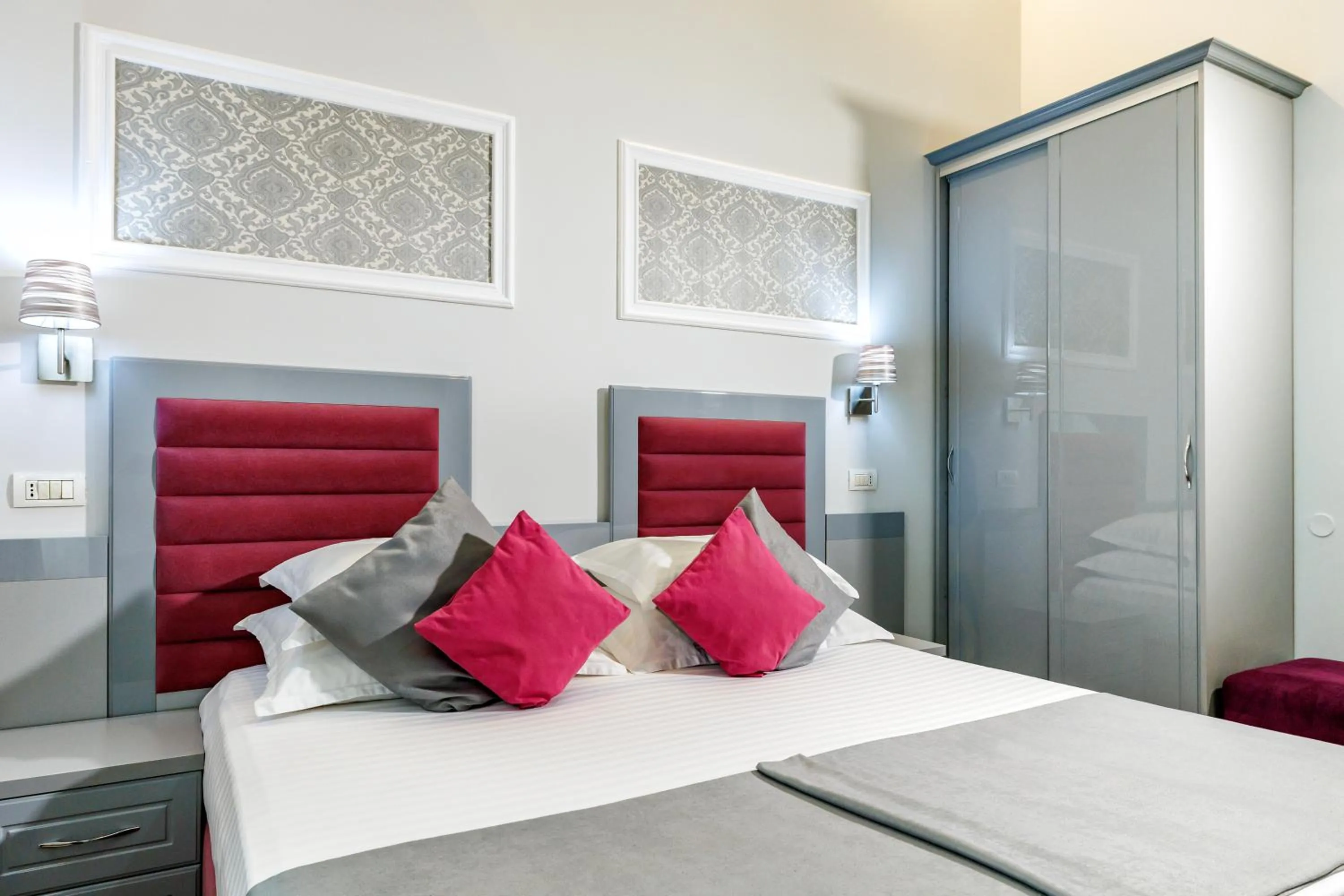 Bed in La Strada Boutique Villa