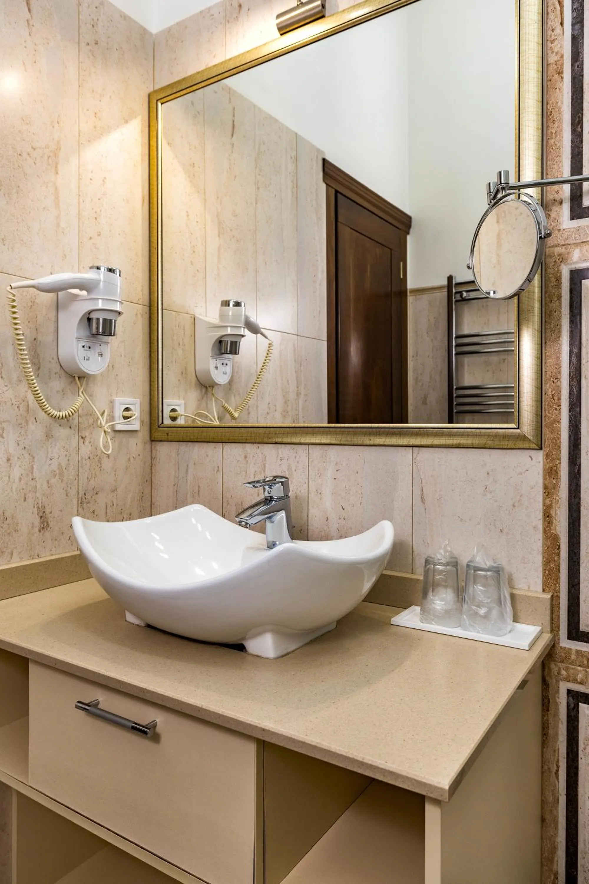 Bathroom in La Strada Boutique Villa