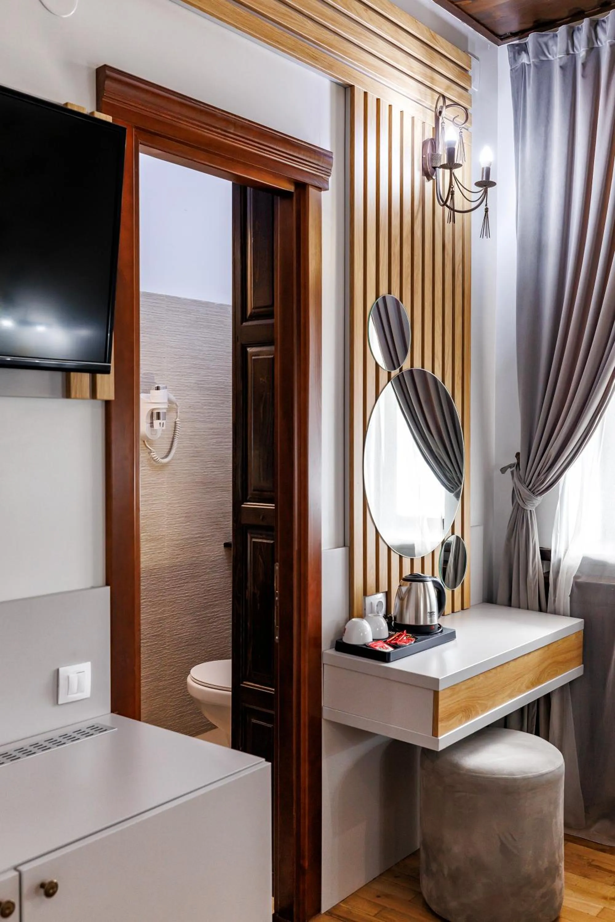 Bathroom, Bed in La Strada Boutique Villa