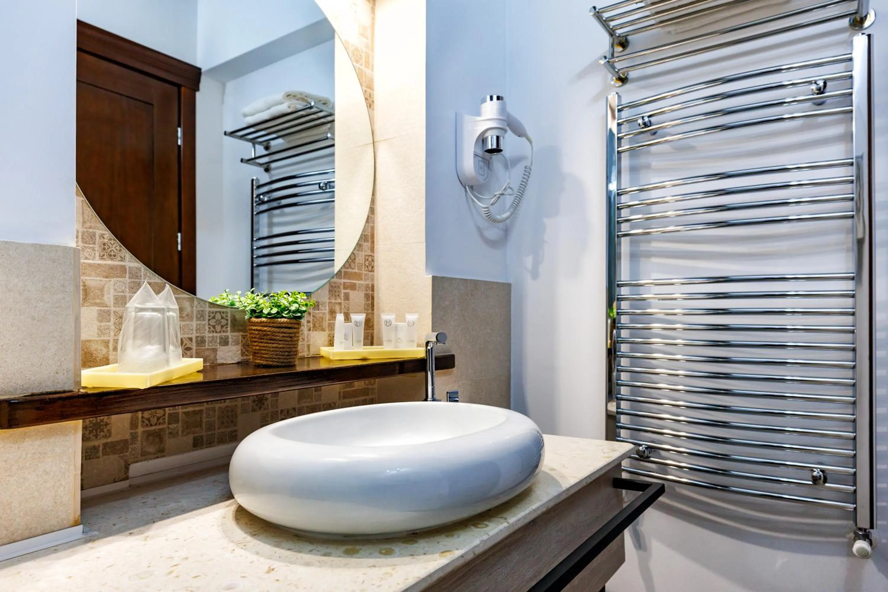 Bathroom in La Strada Boutique Villa