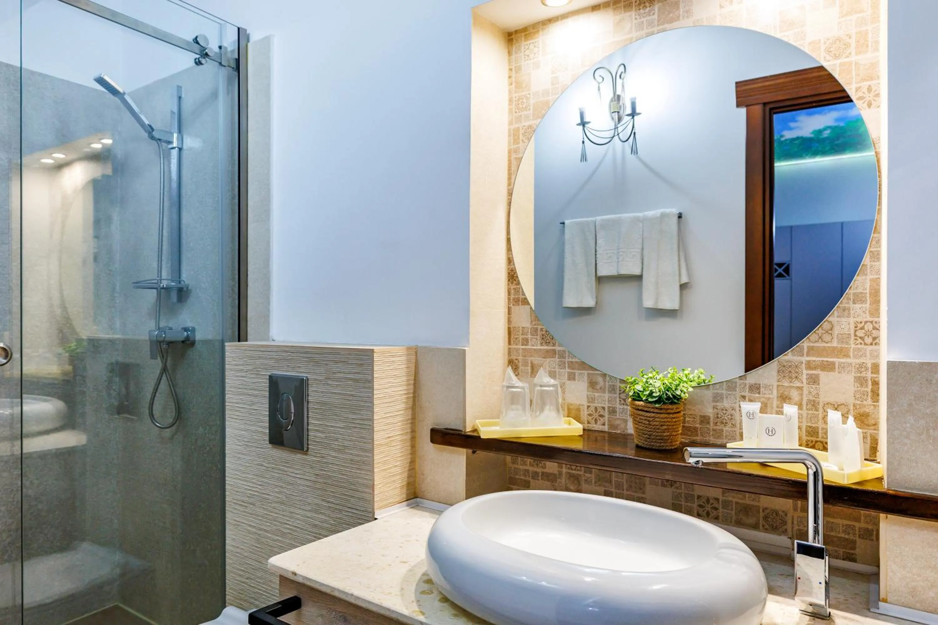 Bathroom in La Strada Boutique Villa