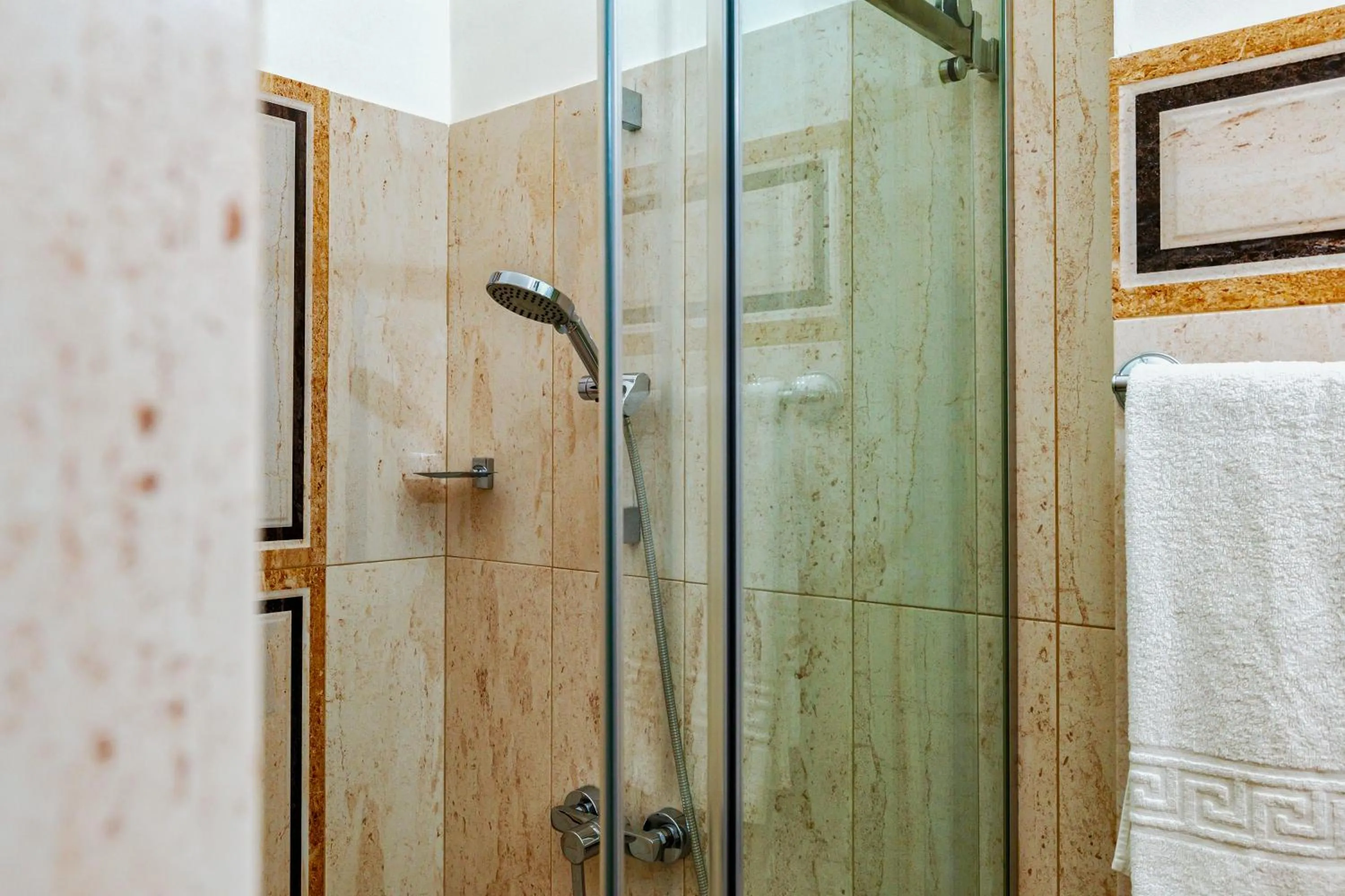 Shower in La Strada Boutique Villa