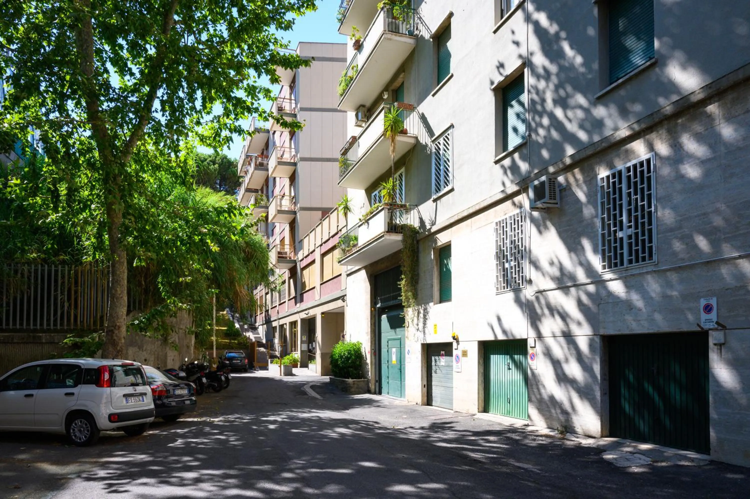 Property building in Leonardo Da Vinci Guest House