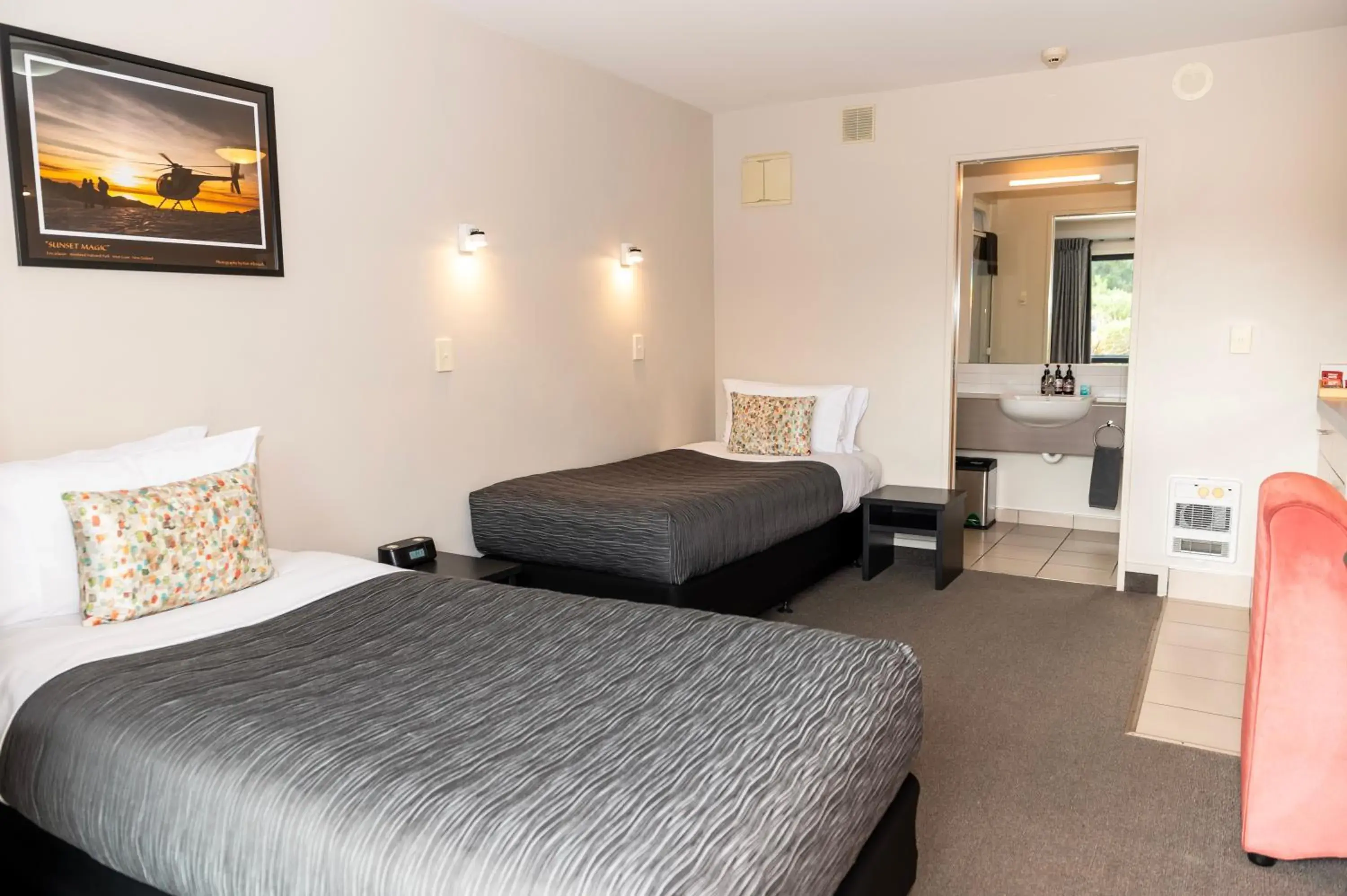 Twin Studio in Bella Vista Motel Fox Glacier Twin Studio in Bella Vista Motel Fox Glacier