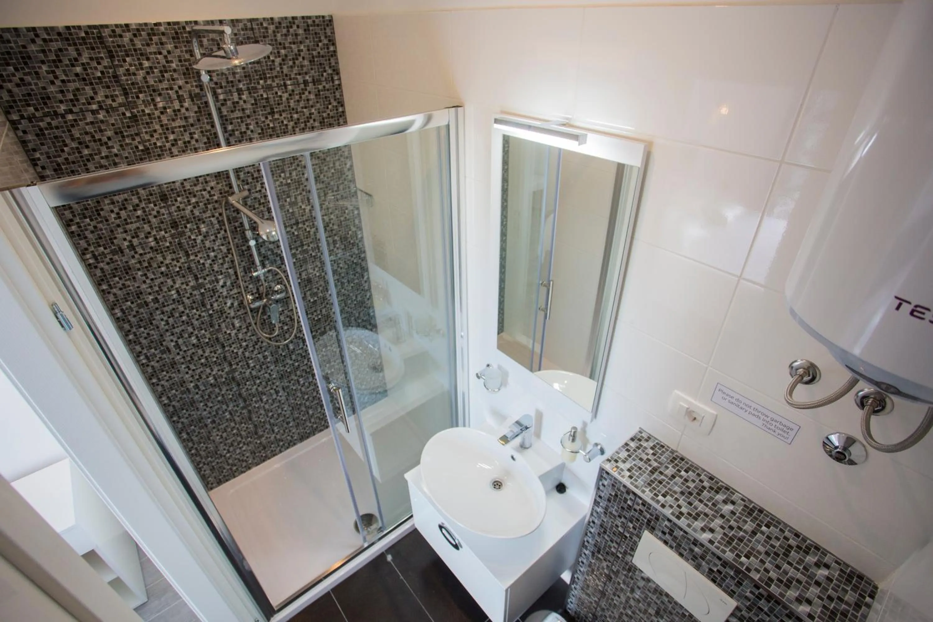 Bathroom in Nirvana rooms Split