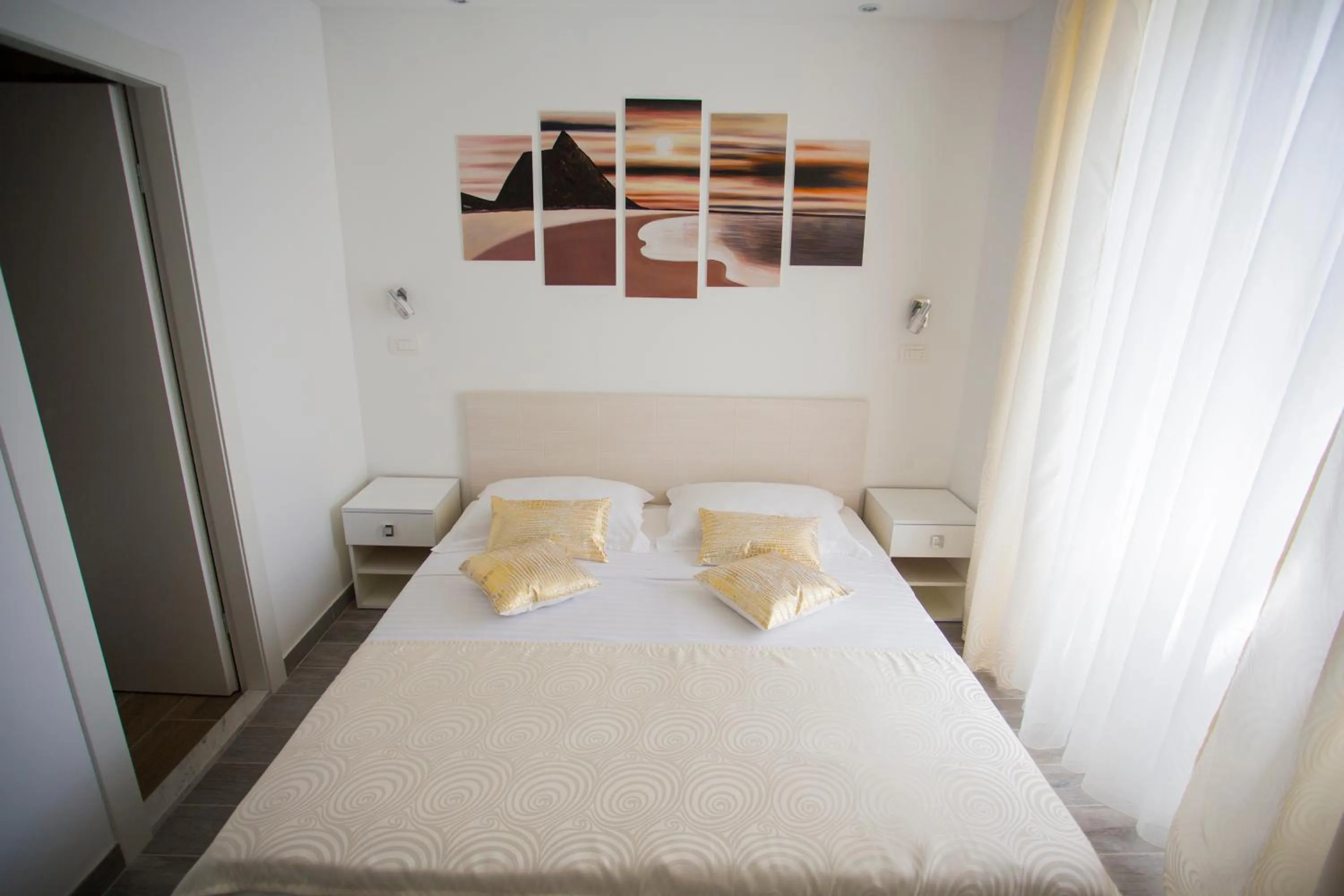 Bed in Nirvana rooms Split