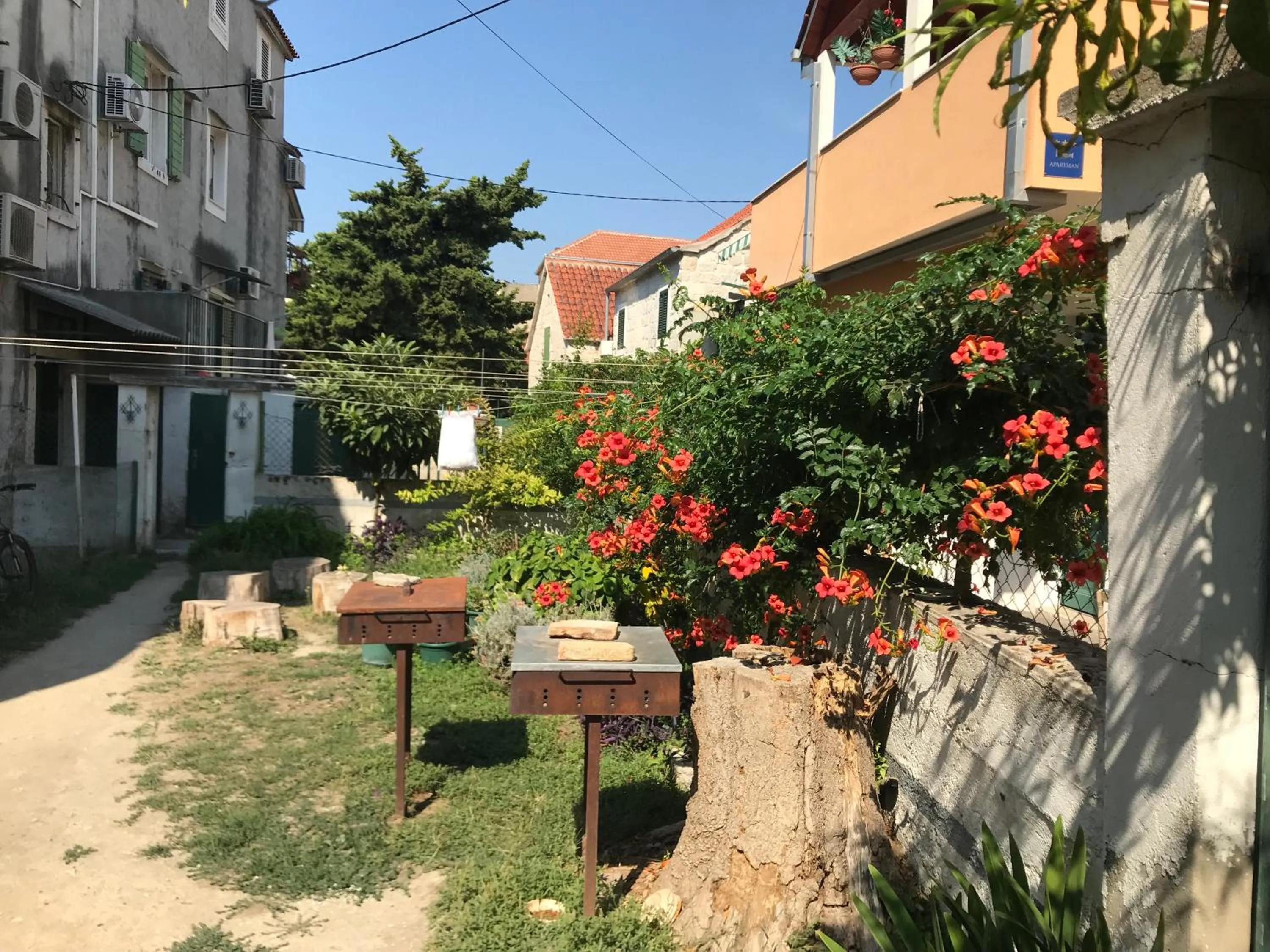 Patio in Nirvana rooms Split