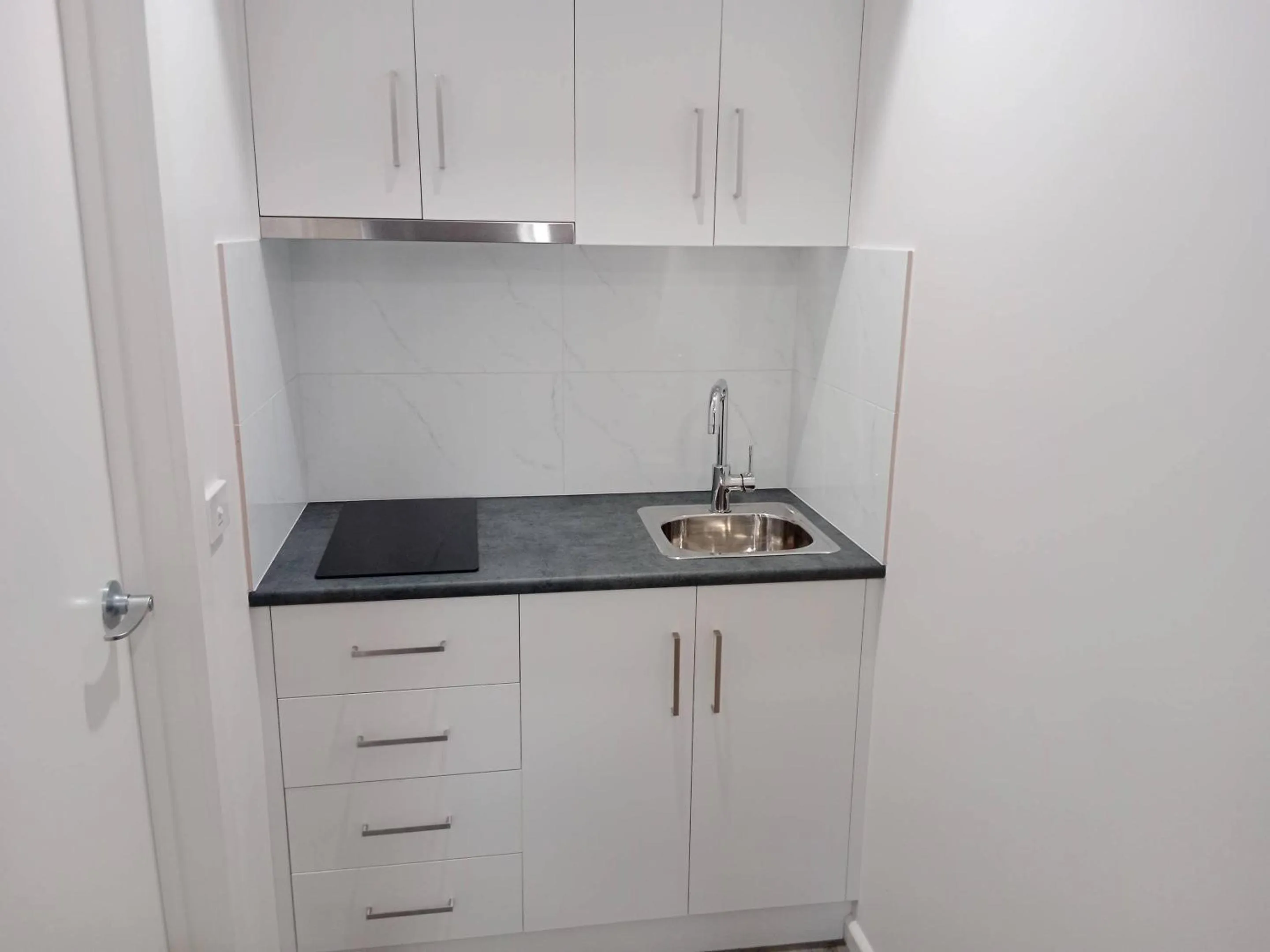 Bedroom in Comfort Inn Deakin Palms