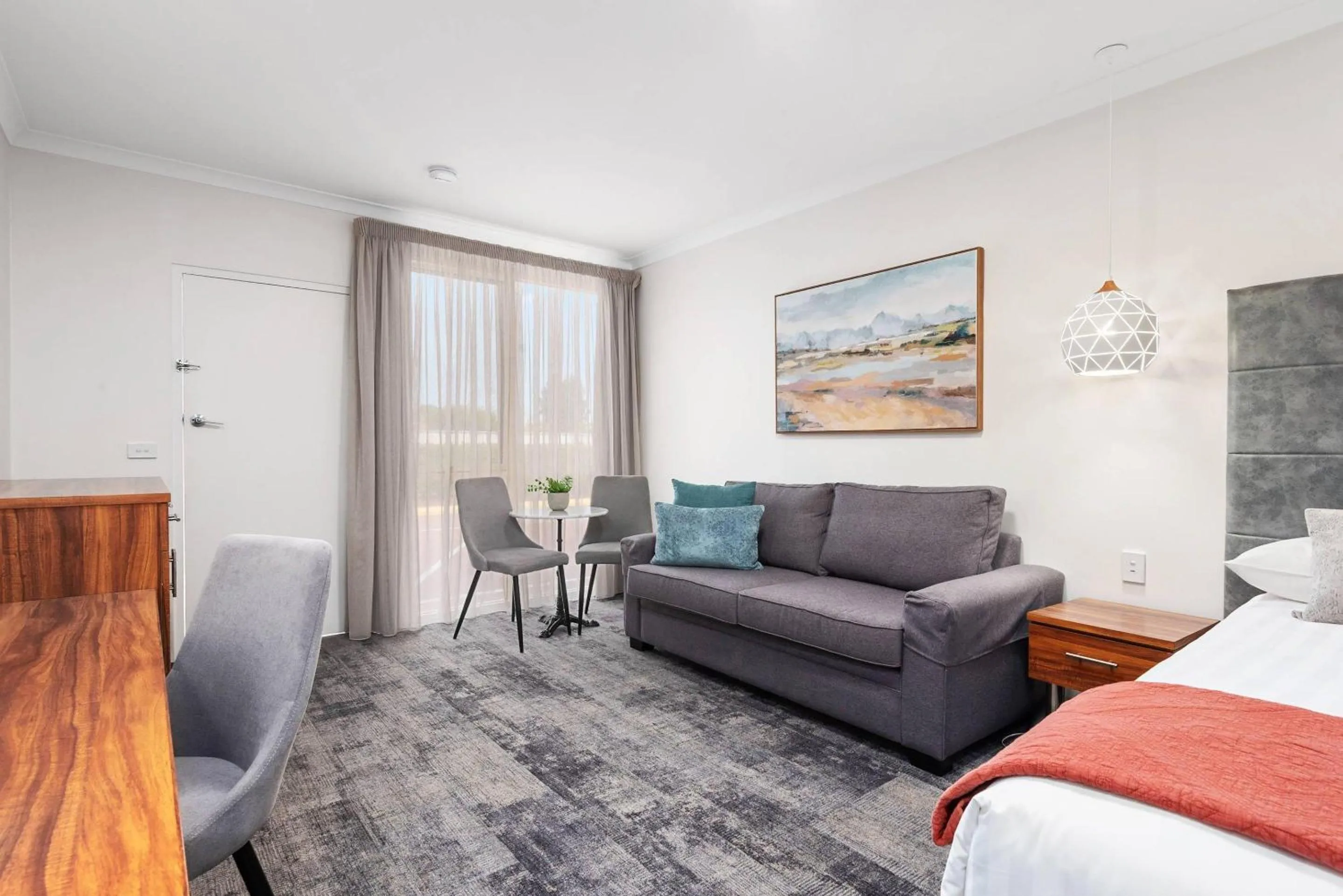 Bedroom, Bed in Comfort Inn Deakin Palms