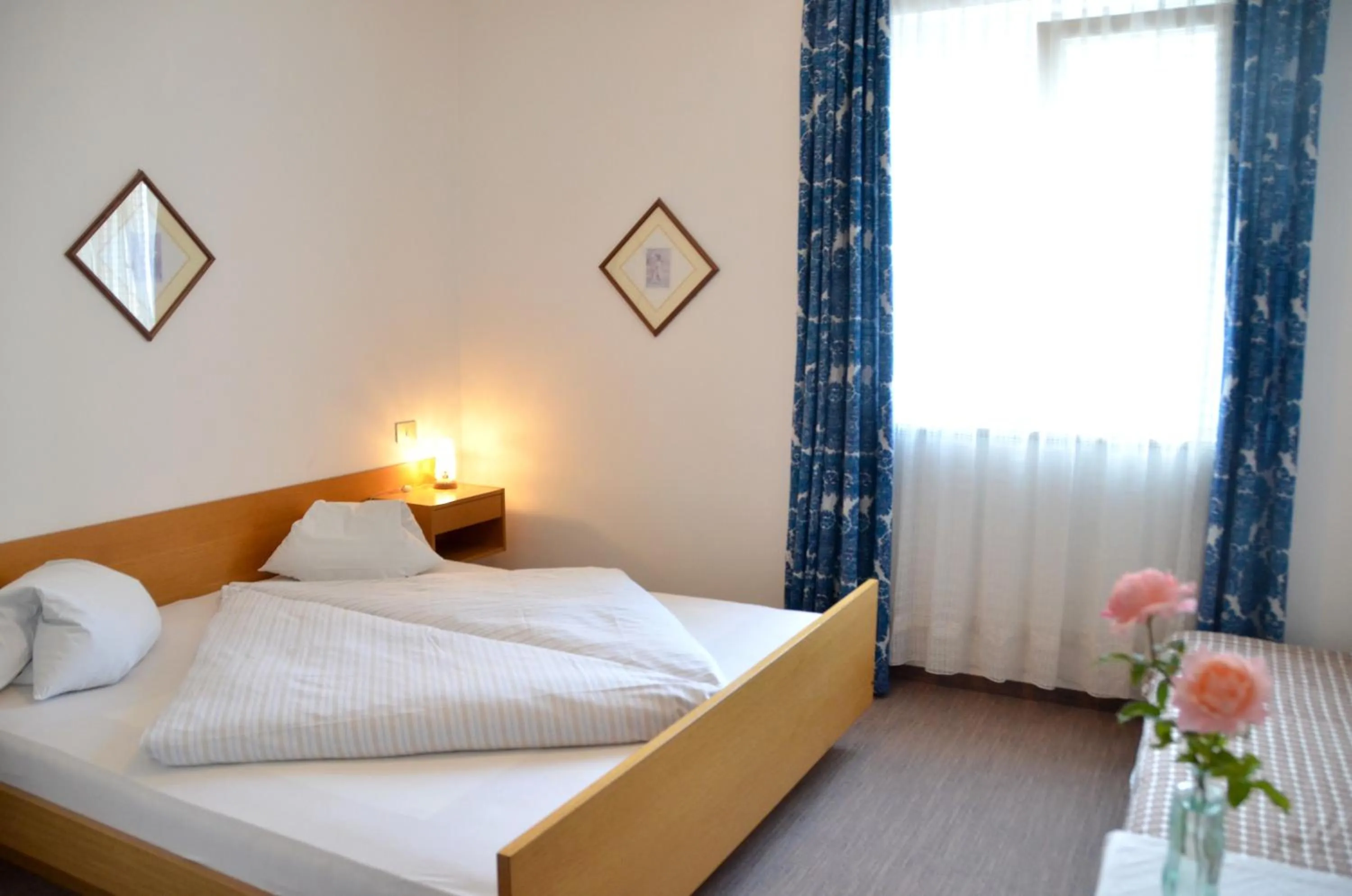 Bed in Gästehaus Thaler