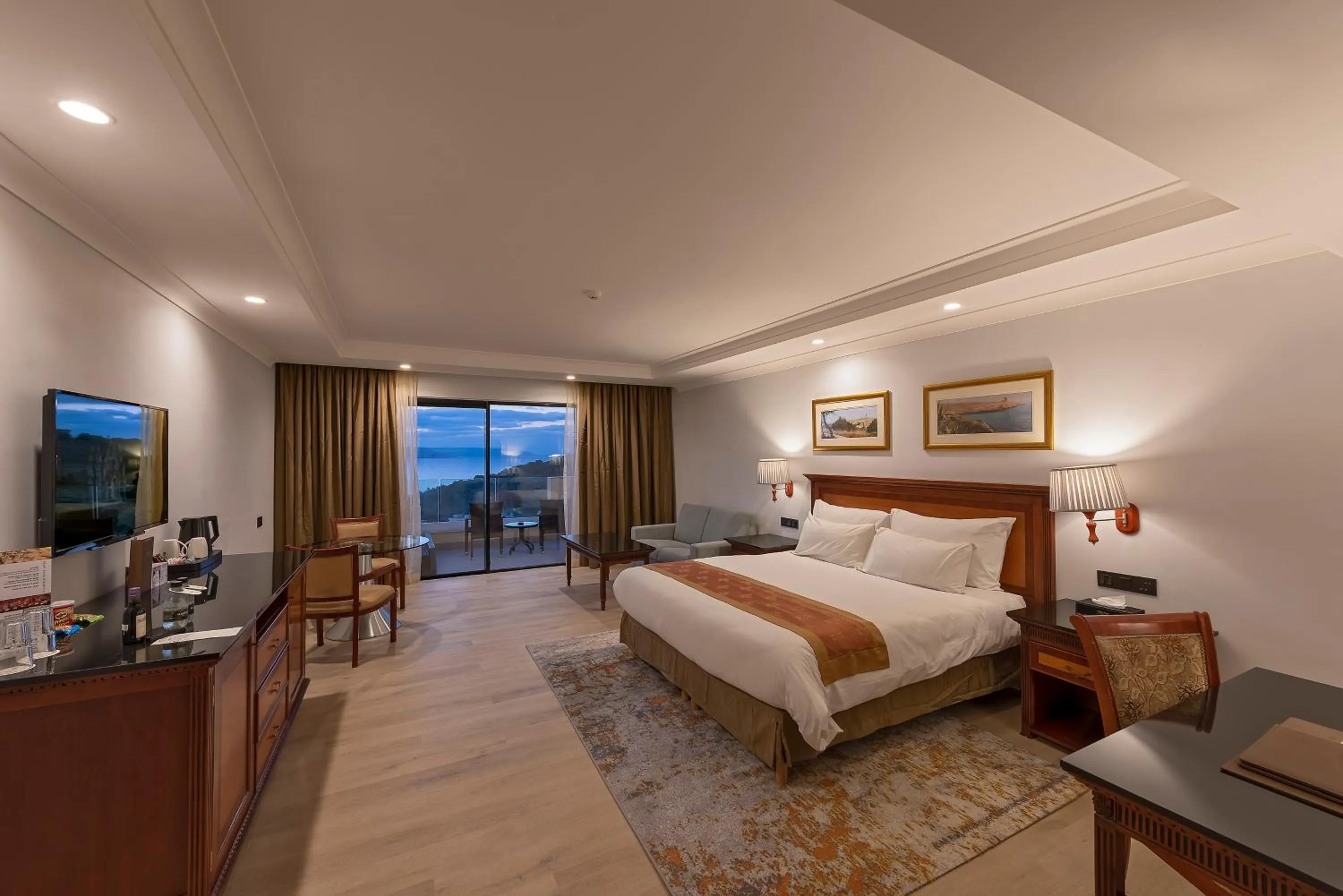 Photo of the whole room, Bed in Grand Hotel Gozo