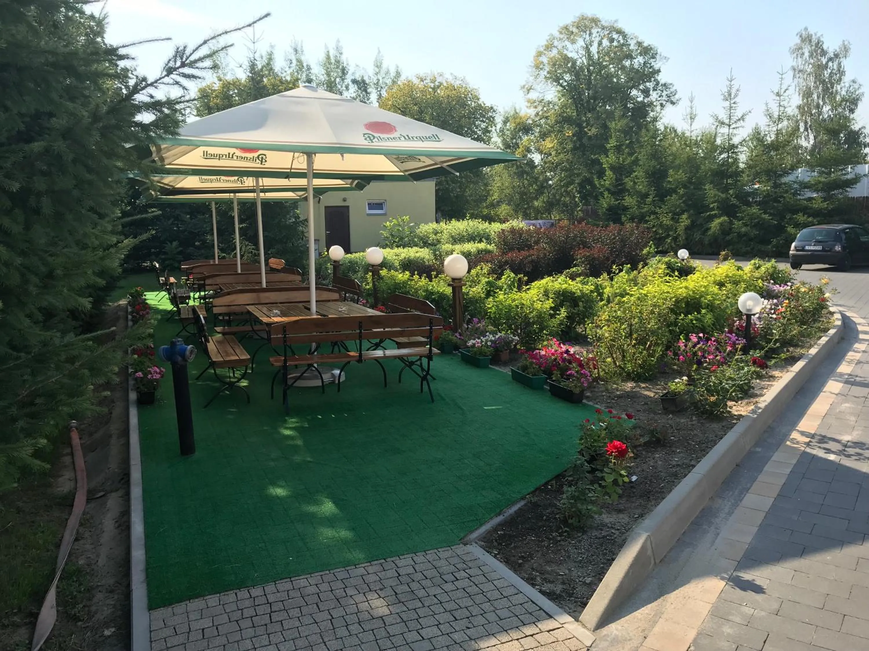 Patio in Maestro Inn