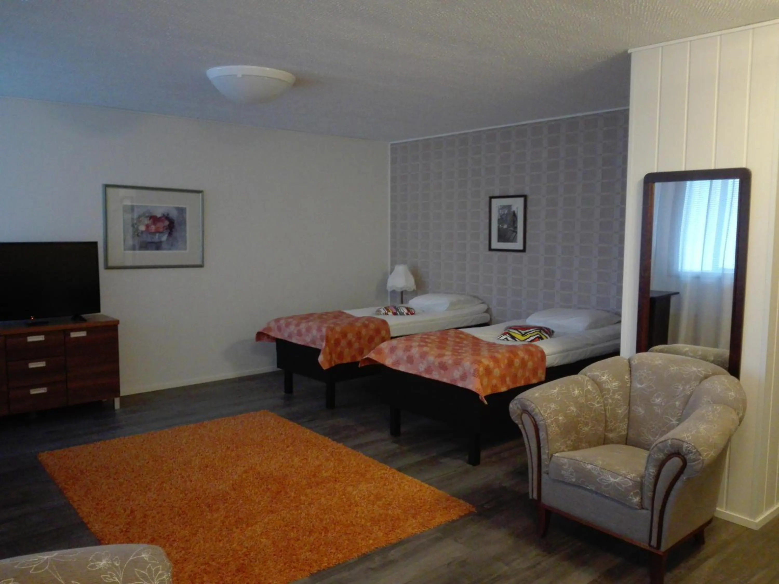 Photo of the whole room, Bed in Hotelli Pogostan Hovi