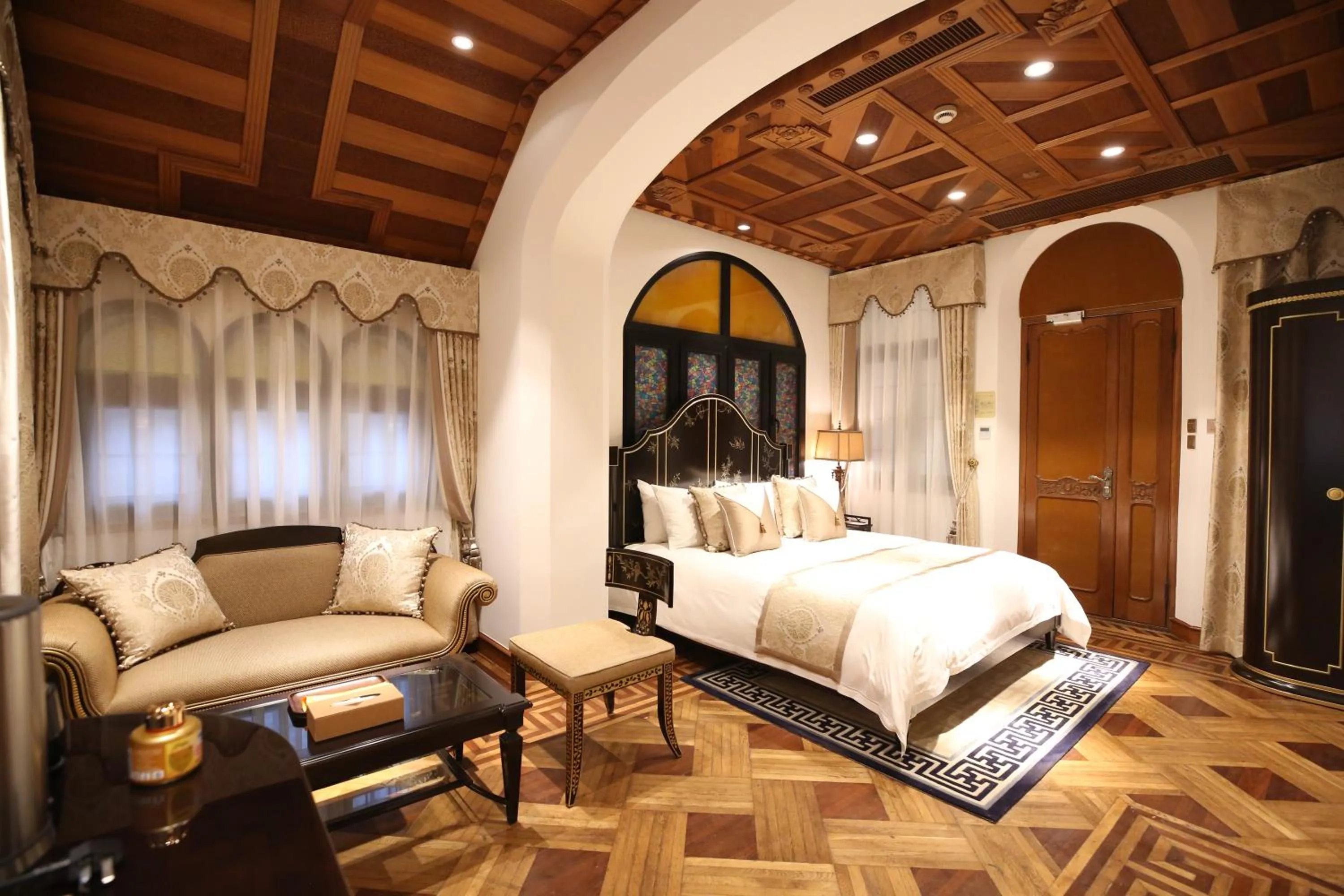 Bed in Shanghai Moller Villa Hotel