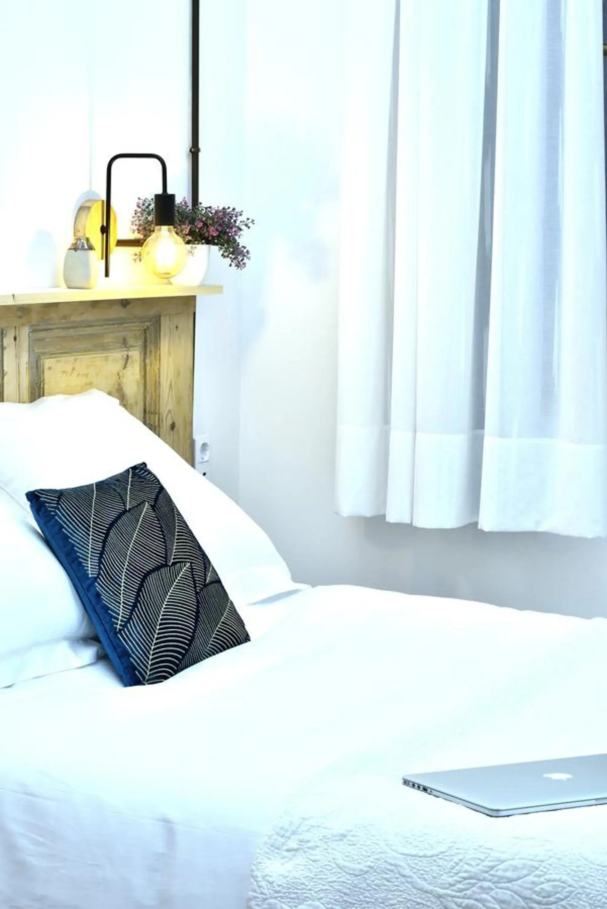 Single Room in Hostal Girona Single Room in Hostal Girona