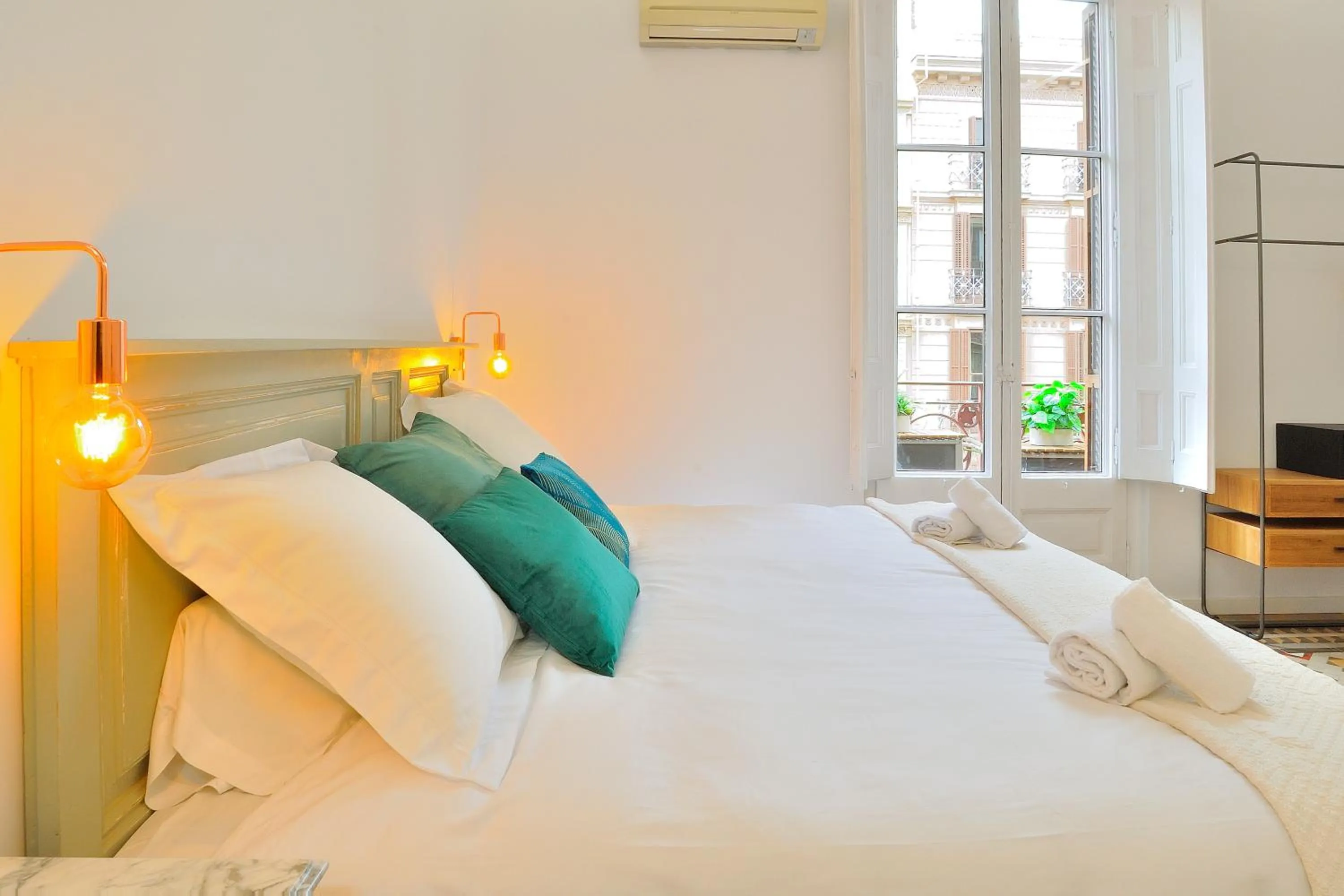 Photo of the whole room, Bed in Hostal Girona