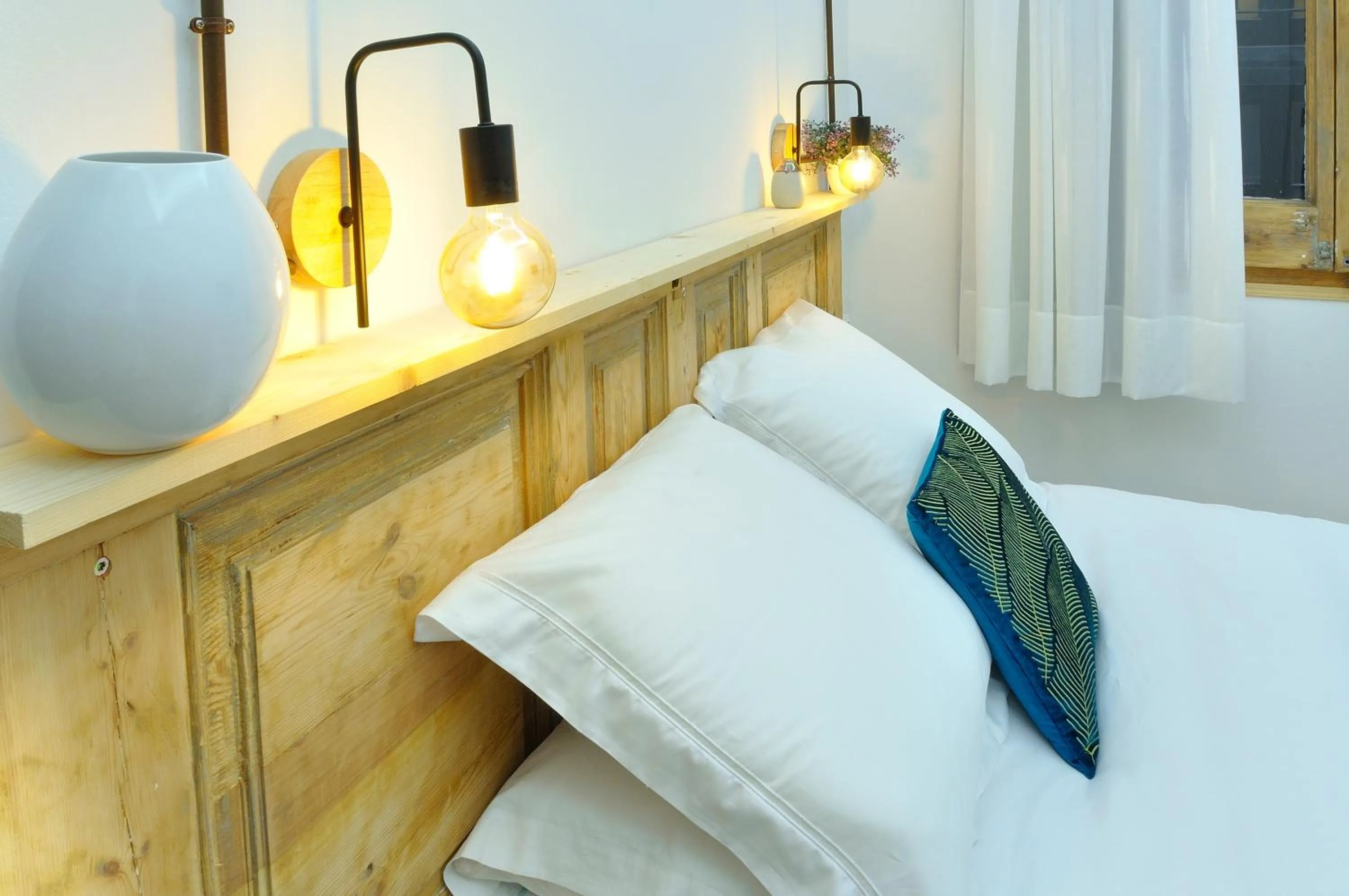 Photo of the whole room, Bed in Hostal Girona