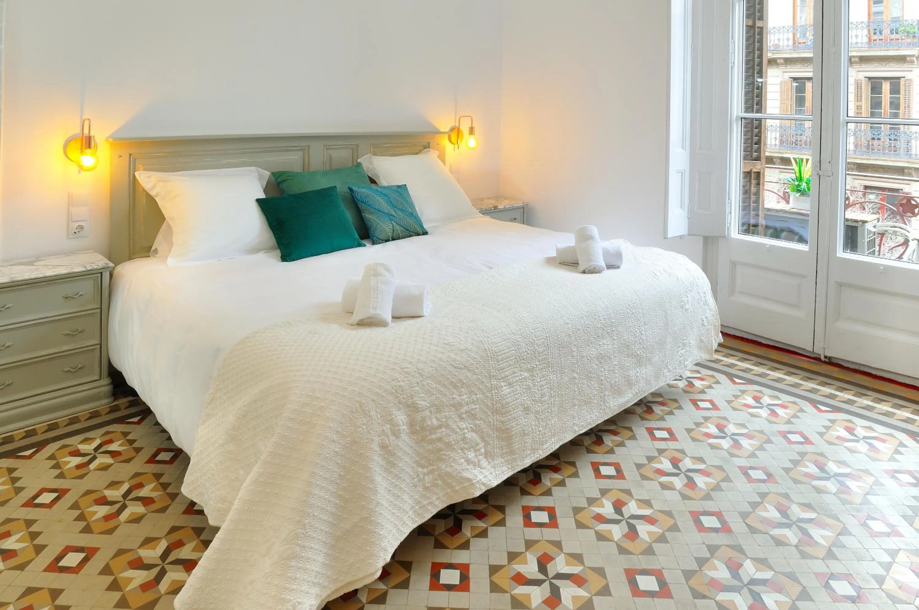 Bed in Hostal Girona