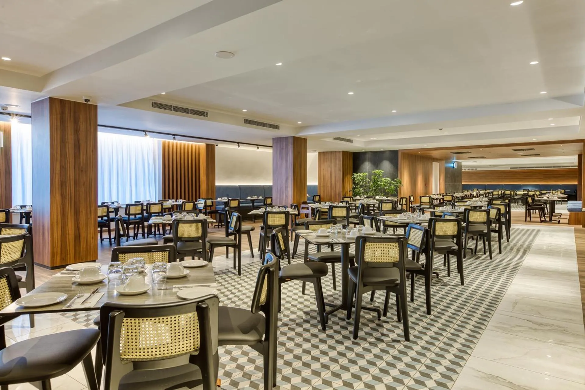 Restaurant/places to eat in Solana Hotel & Spa