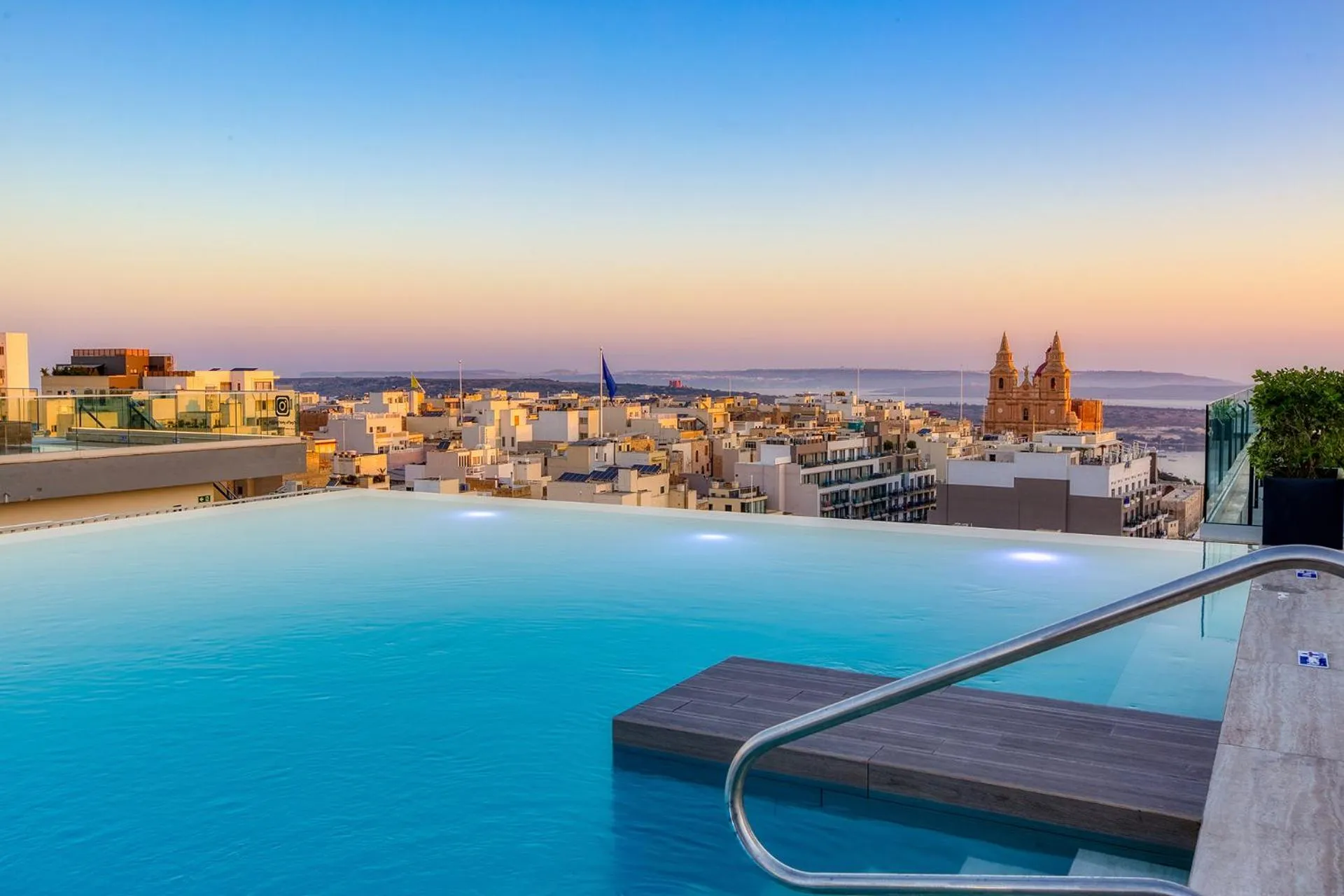 Pool view in Solana Hotel & Spa