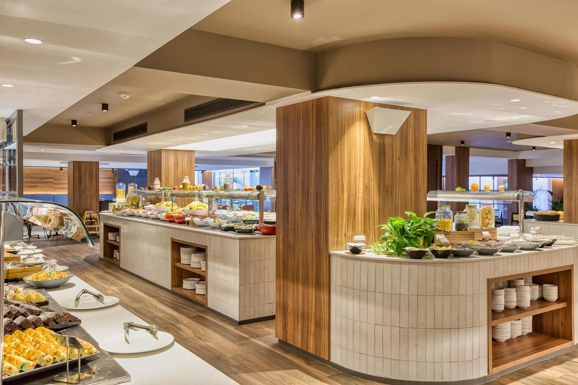 Restaurant/places to eat in Solana Hotel & Spa