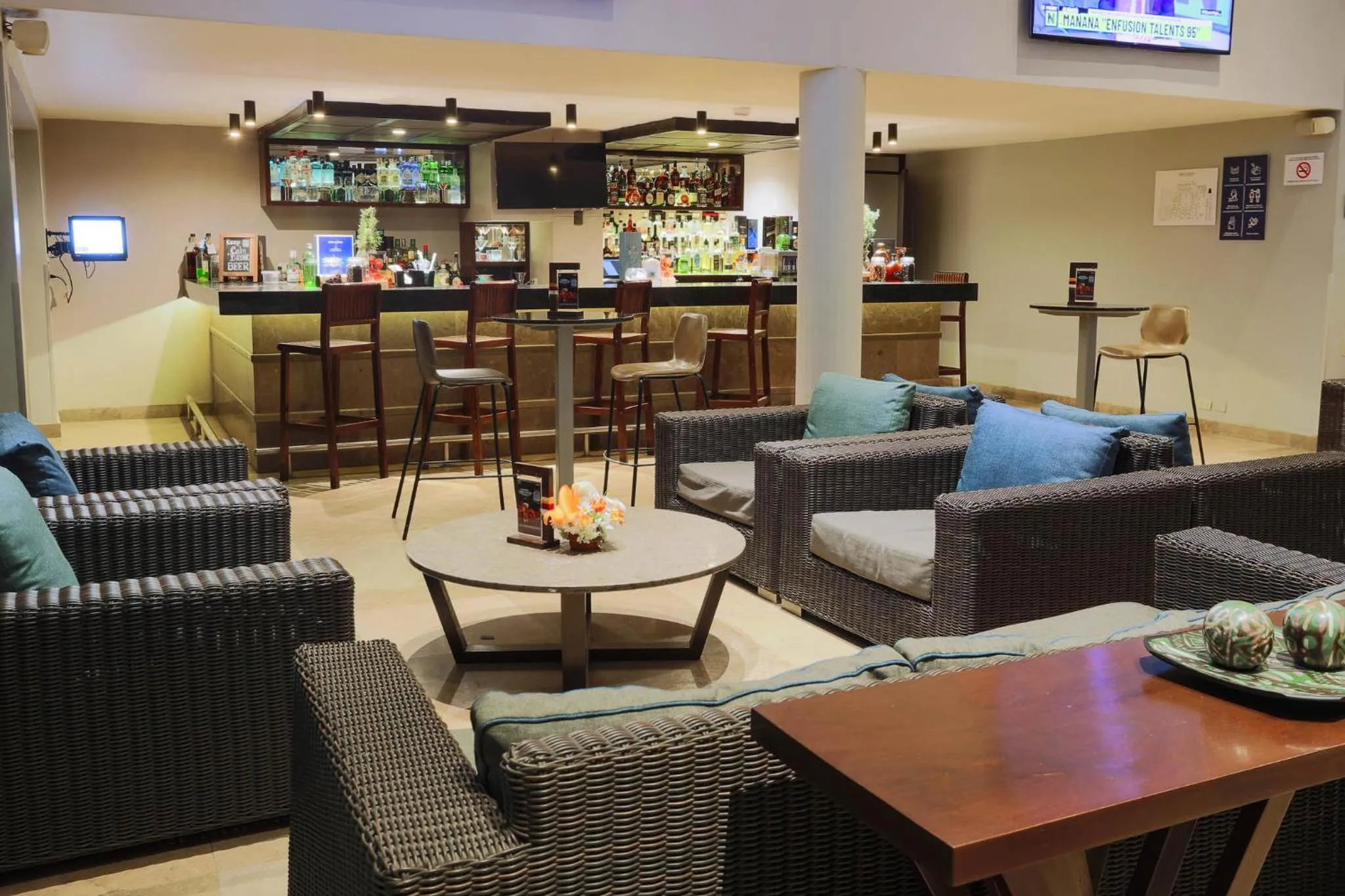 Lounge or bar in Casa Andina Standard Piura