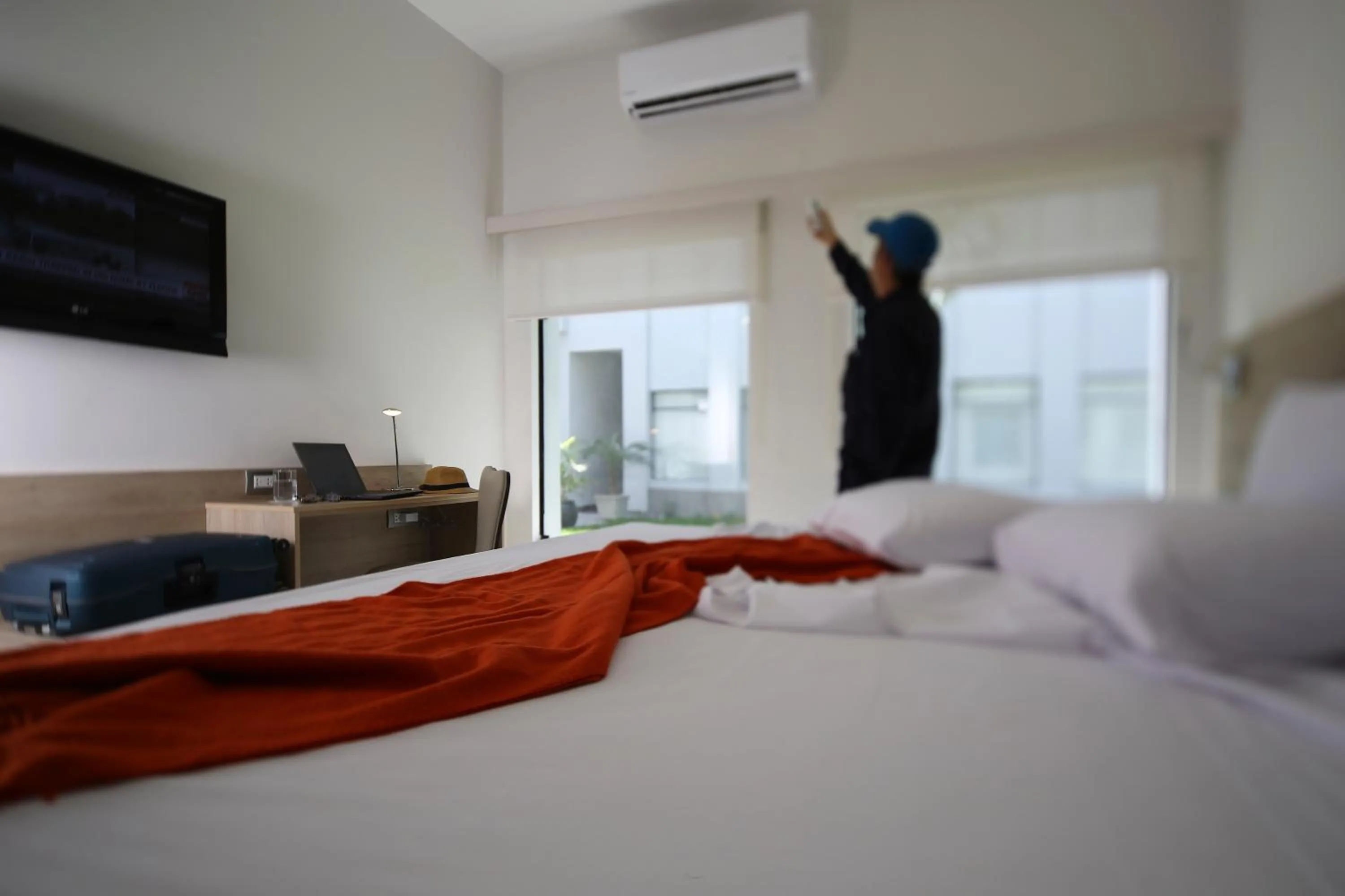 Shower, Bed in Casa Andina Standard Piura