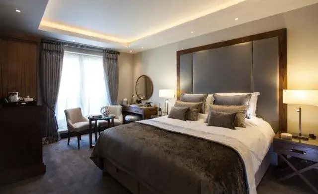 Executive Double Room in One Warwick Park Hotel Executive Double Room in One Warwick Park Hotel