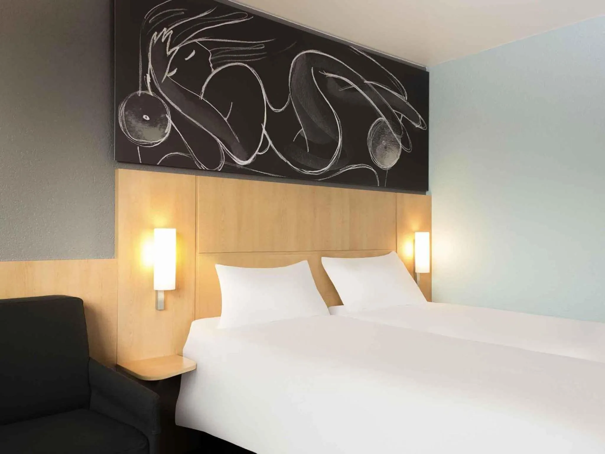 Bedroom, Bed in ibis 3 Lacs Neuchâtel